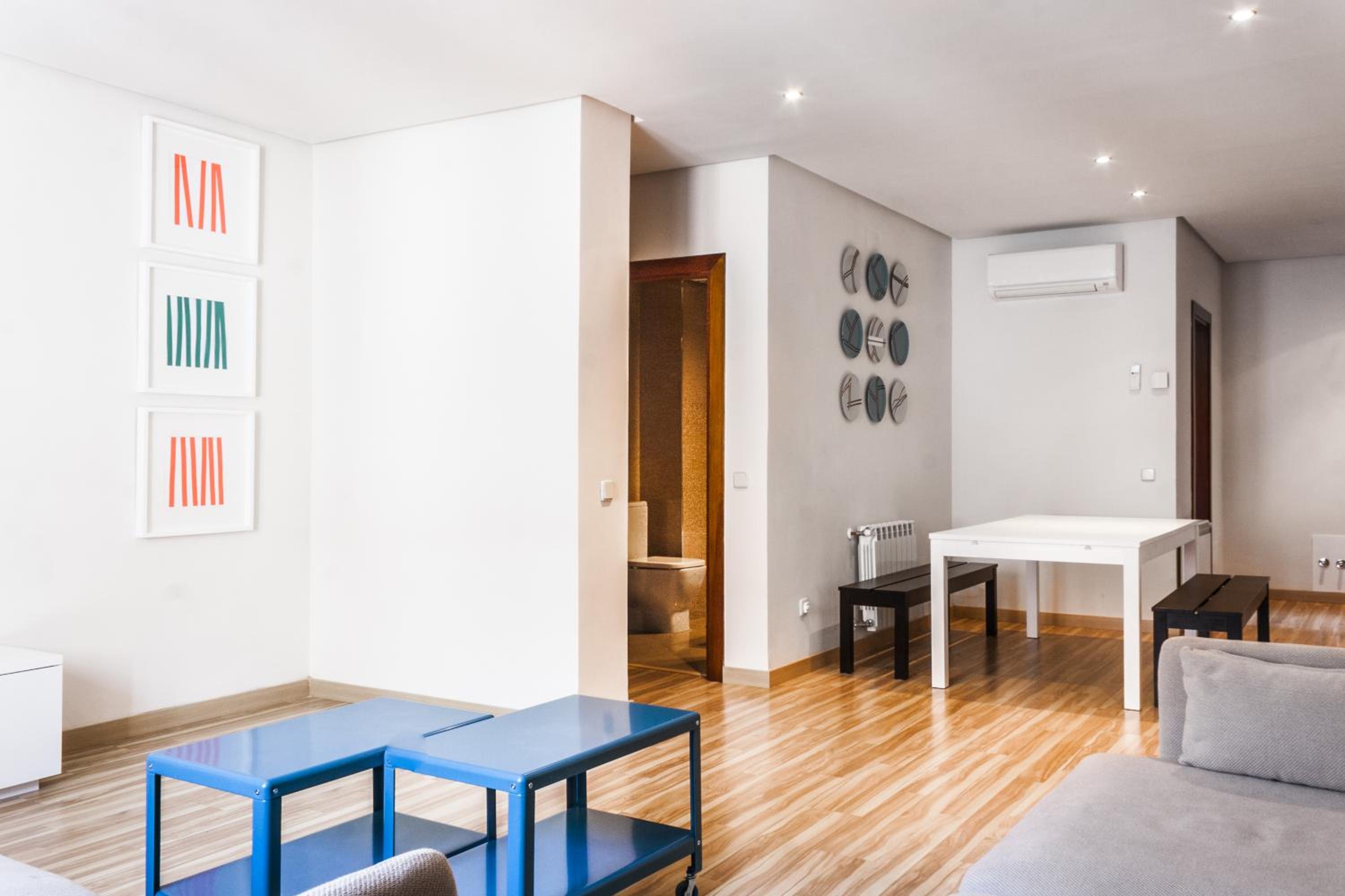 Mola Suites