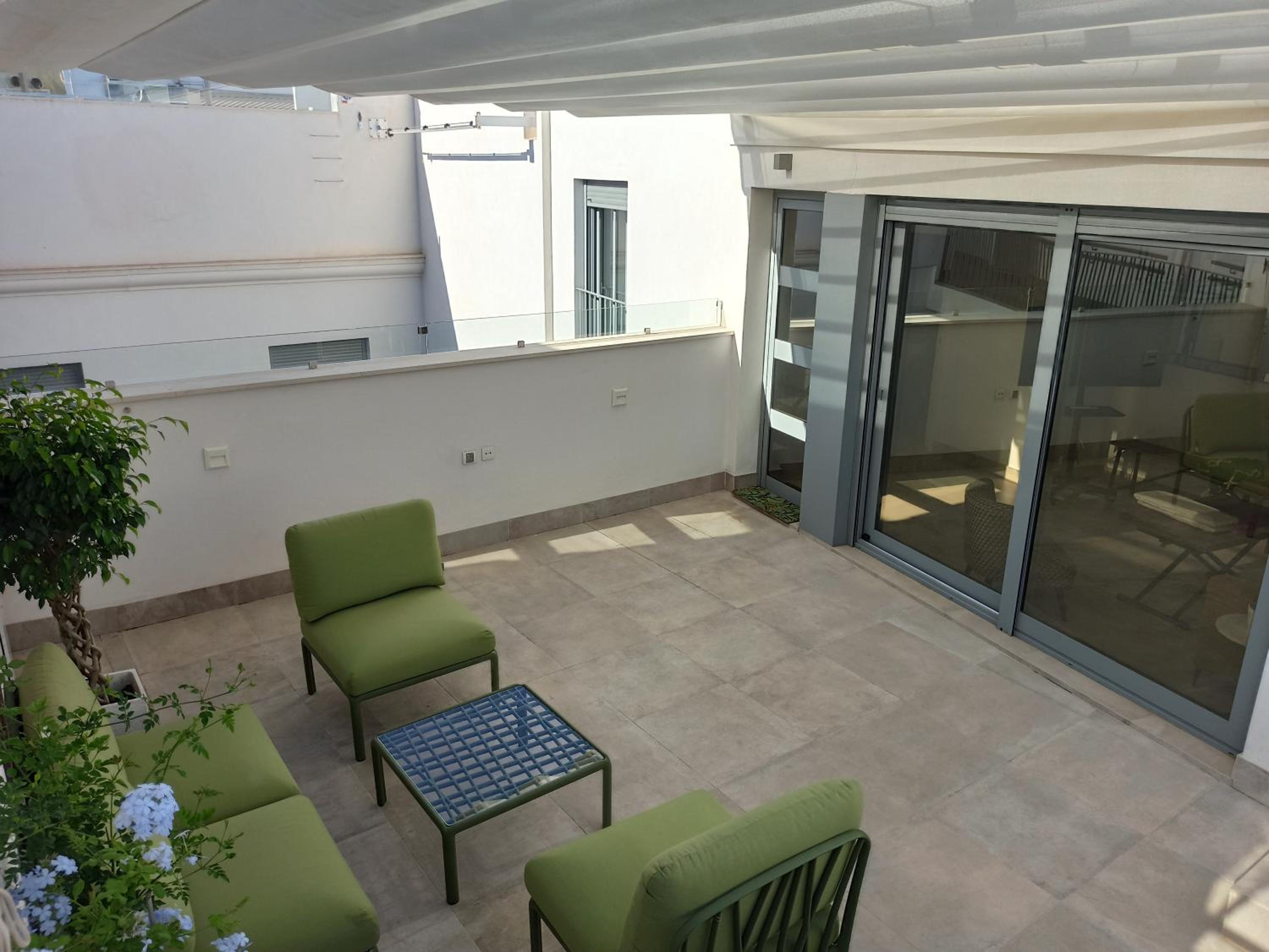 Luxury Penthouse with private pool Setas monument