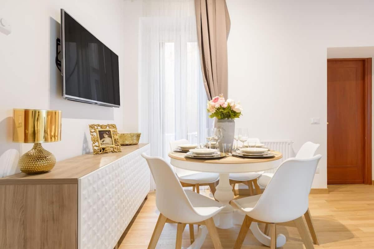 Navona Love Apartment
