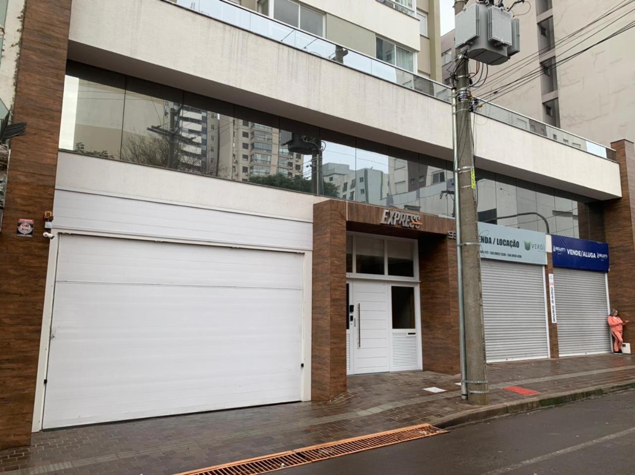 Apto com ar wi-fi garagem no centro de Passo Fundo RS view 2