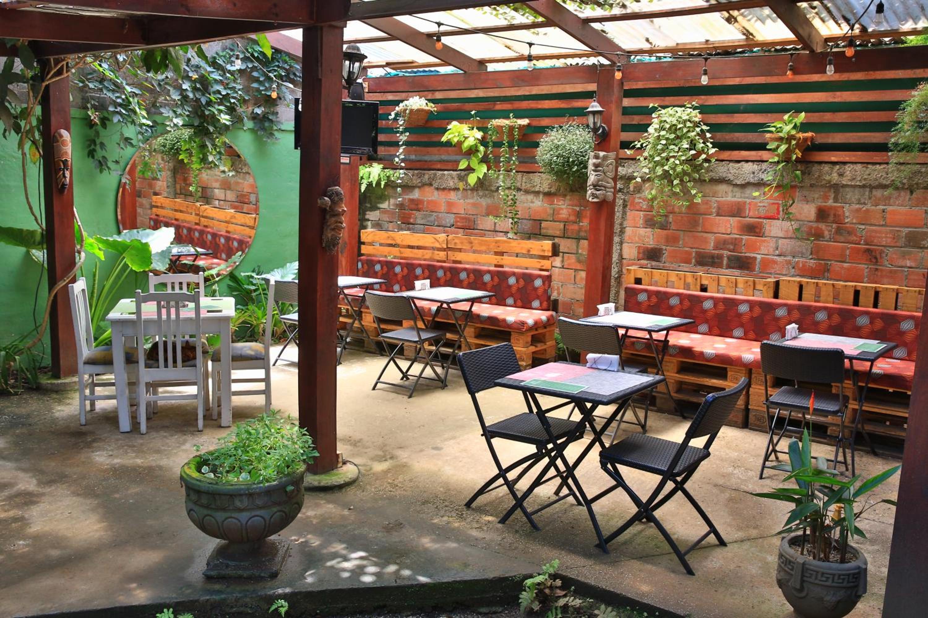 Mangifera Hostel
