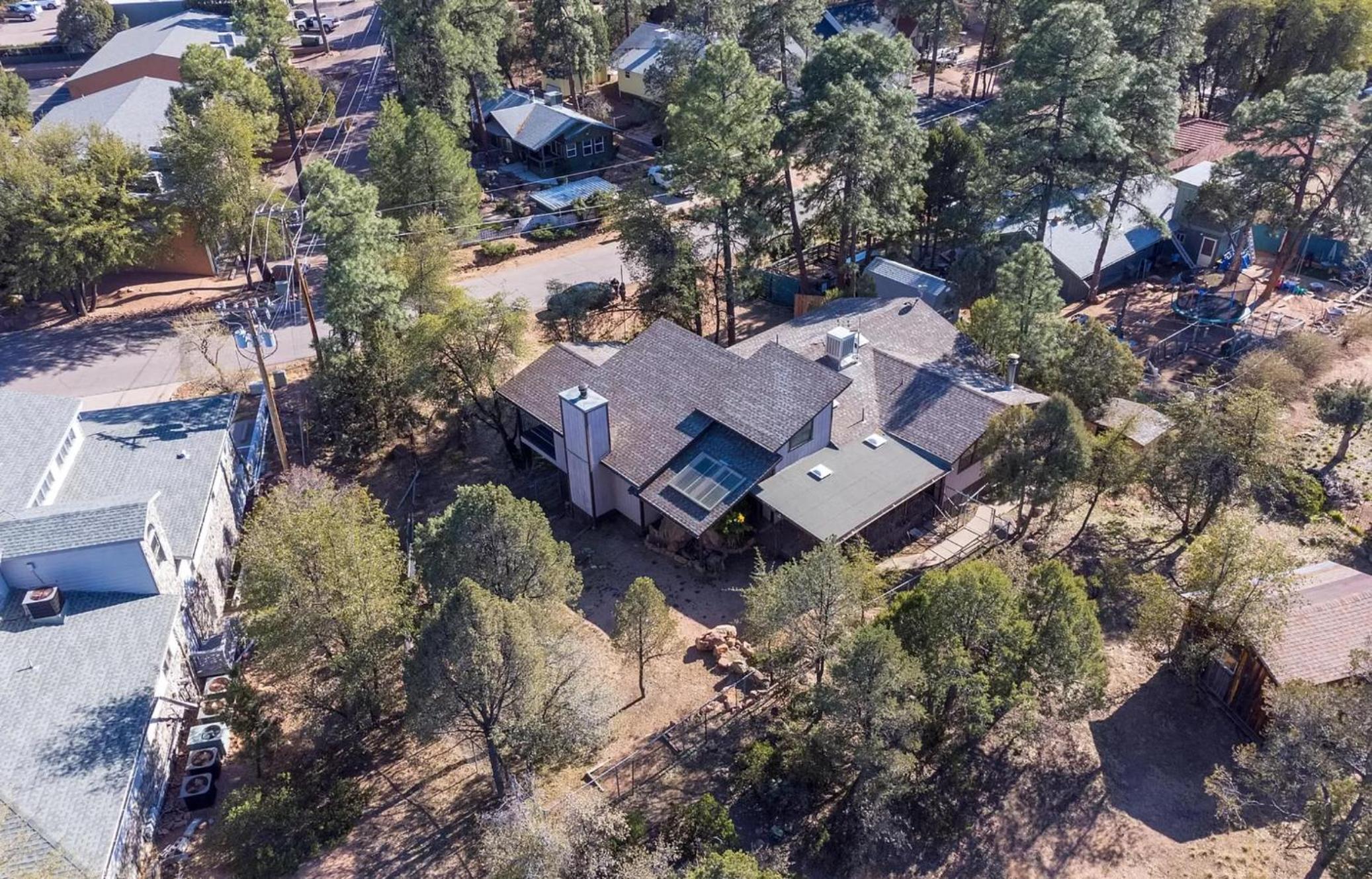 Payson Vacations - Luxurious Bungalow in Payson - Property Image 2