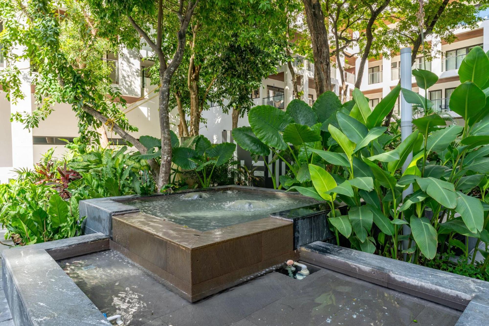 IPANA Resort Experience 4 Rooftop Pools, Beach & 5th Ave view 5