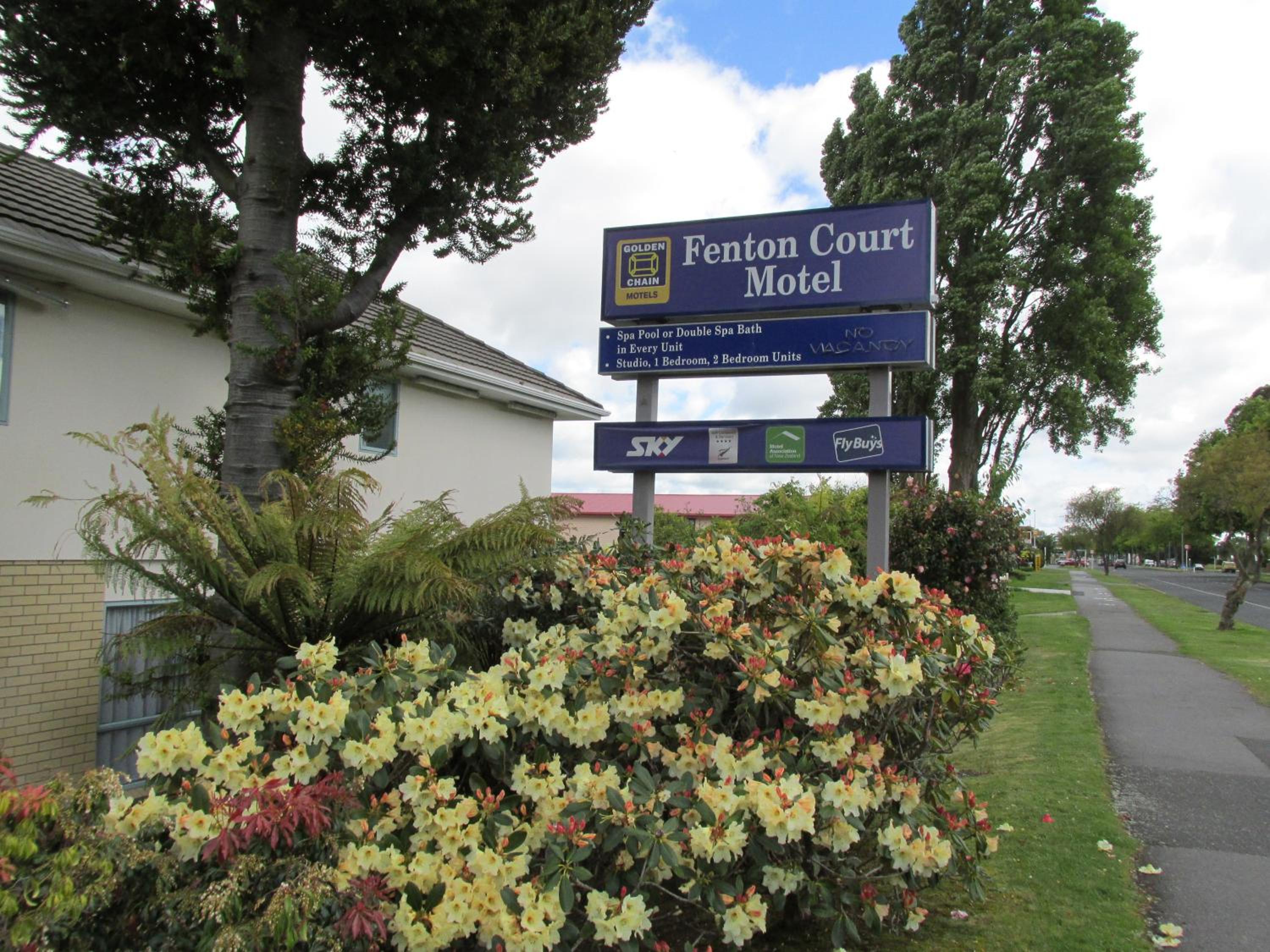 Fenton Court Motel