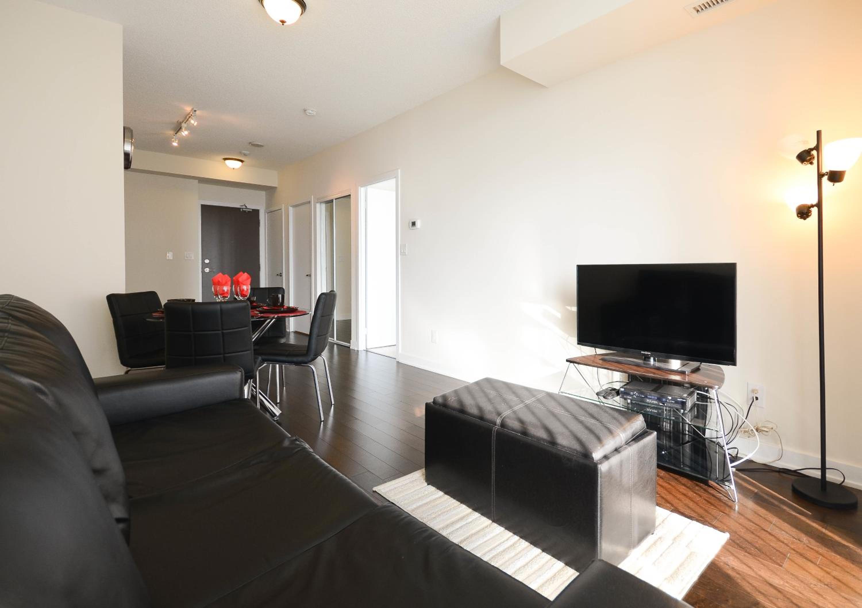 Royal Stays Furnished Apartments - Square One