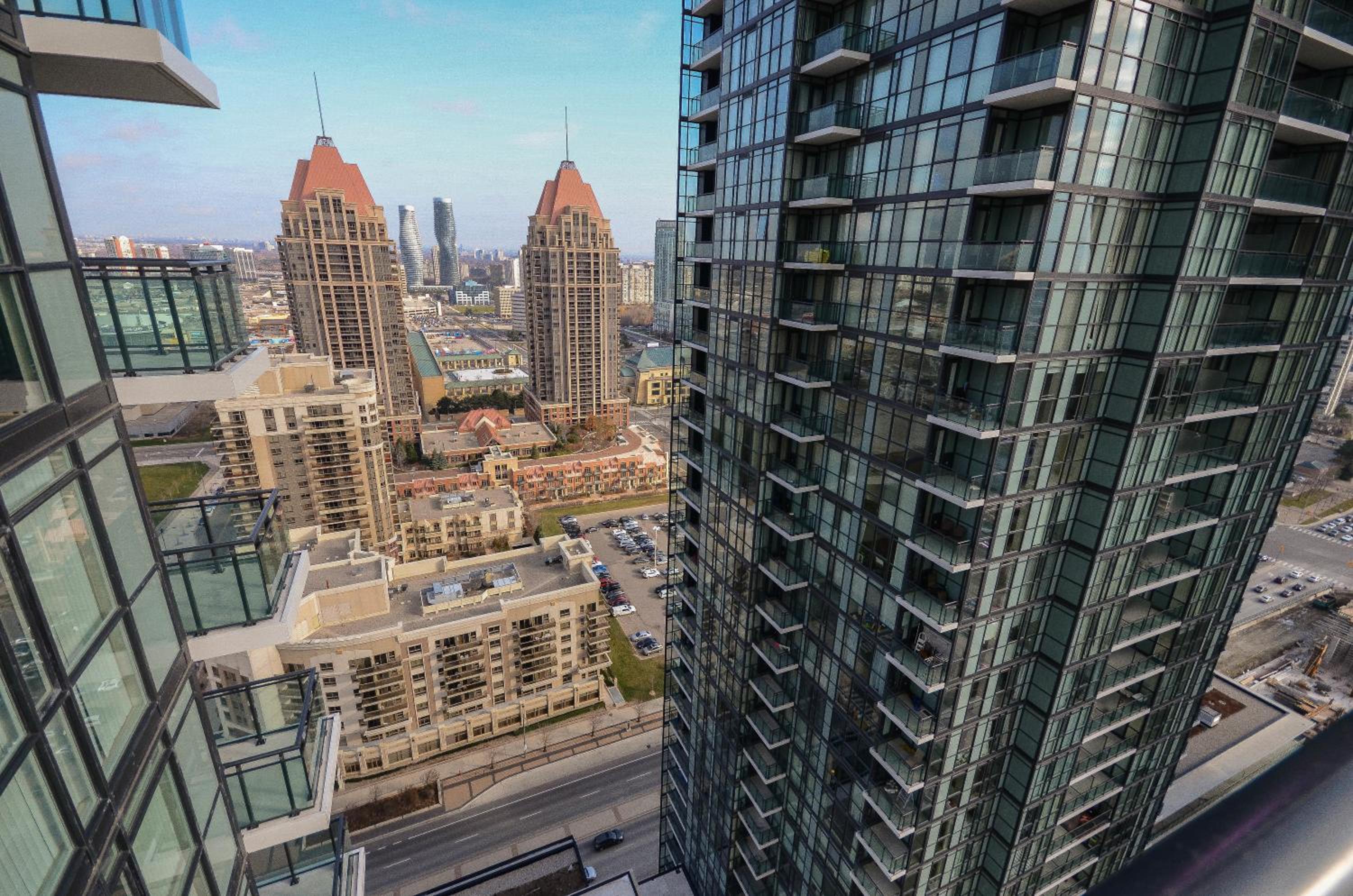 Royal Stays Furnished Apartments - Square One