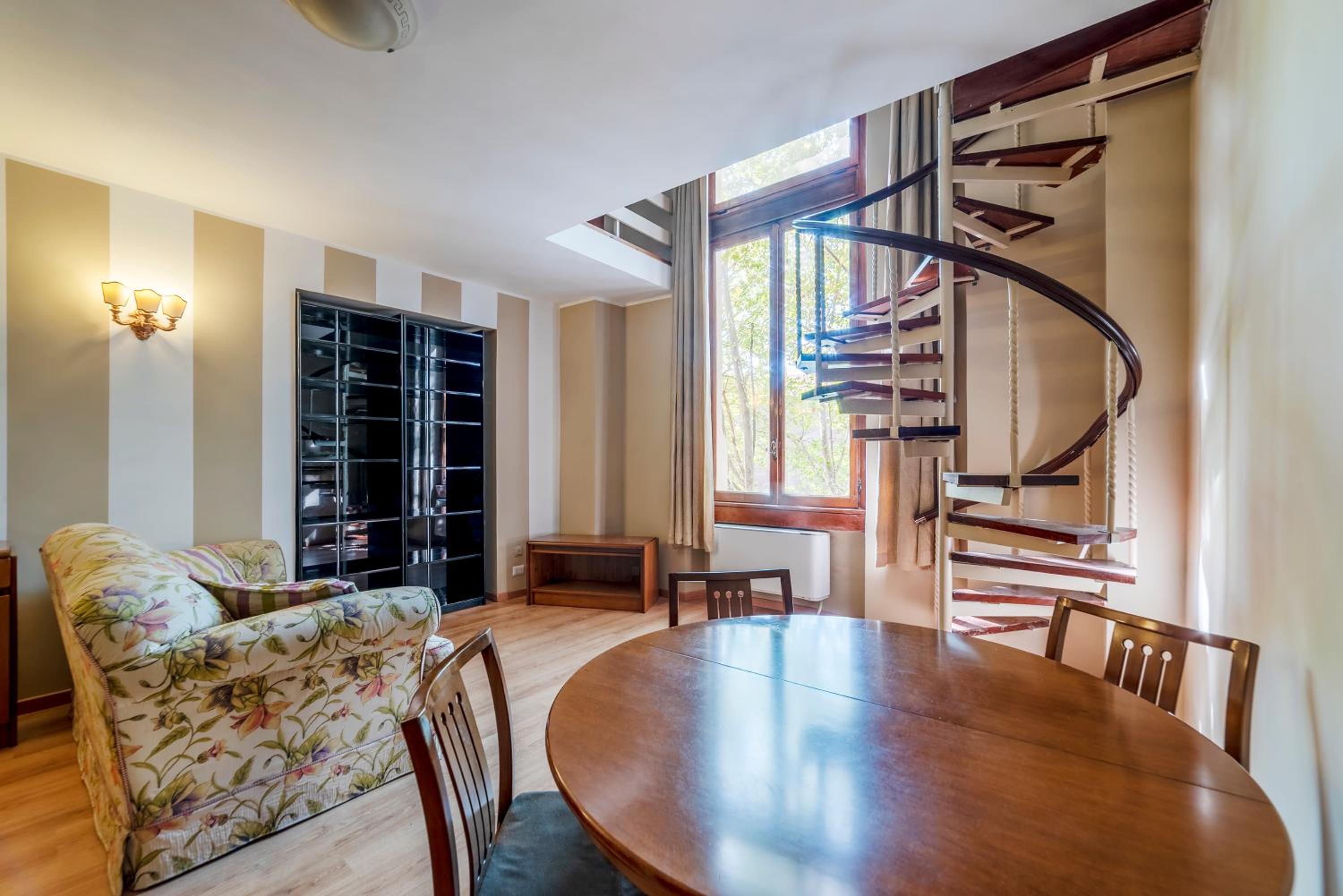 GuestHost - Roomy&Cozy Apartment with Shared Terrace