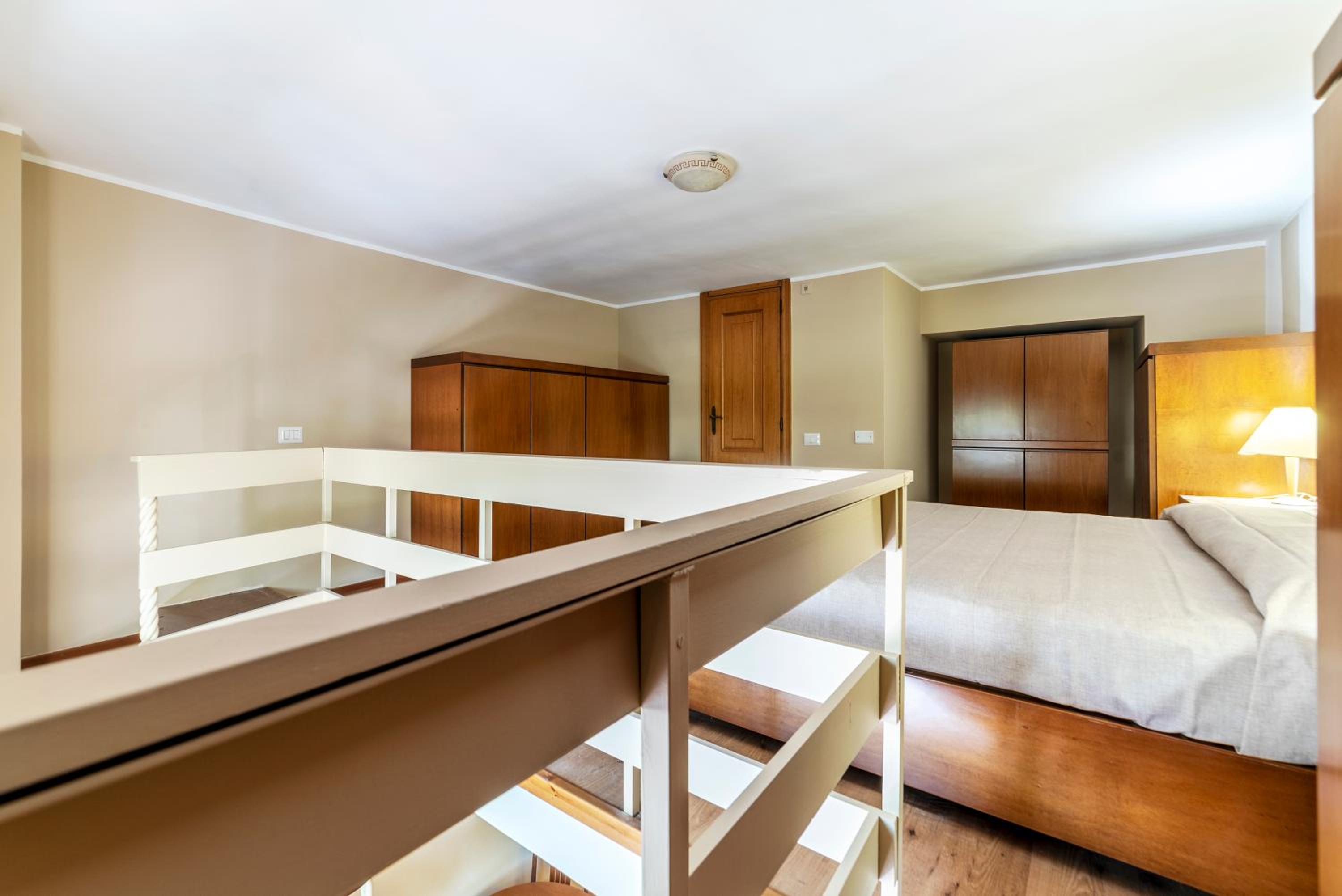 GuestHost - Roomy&Cozy Apartment with Shared Terrace