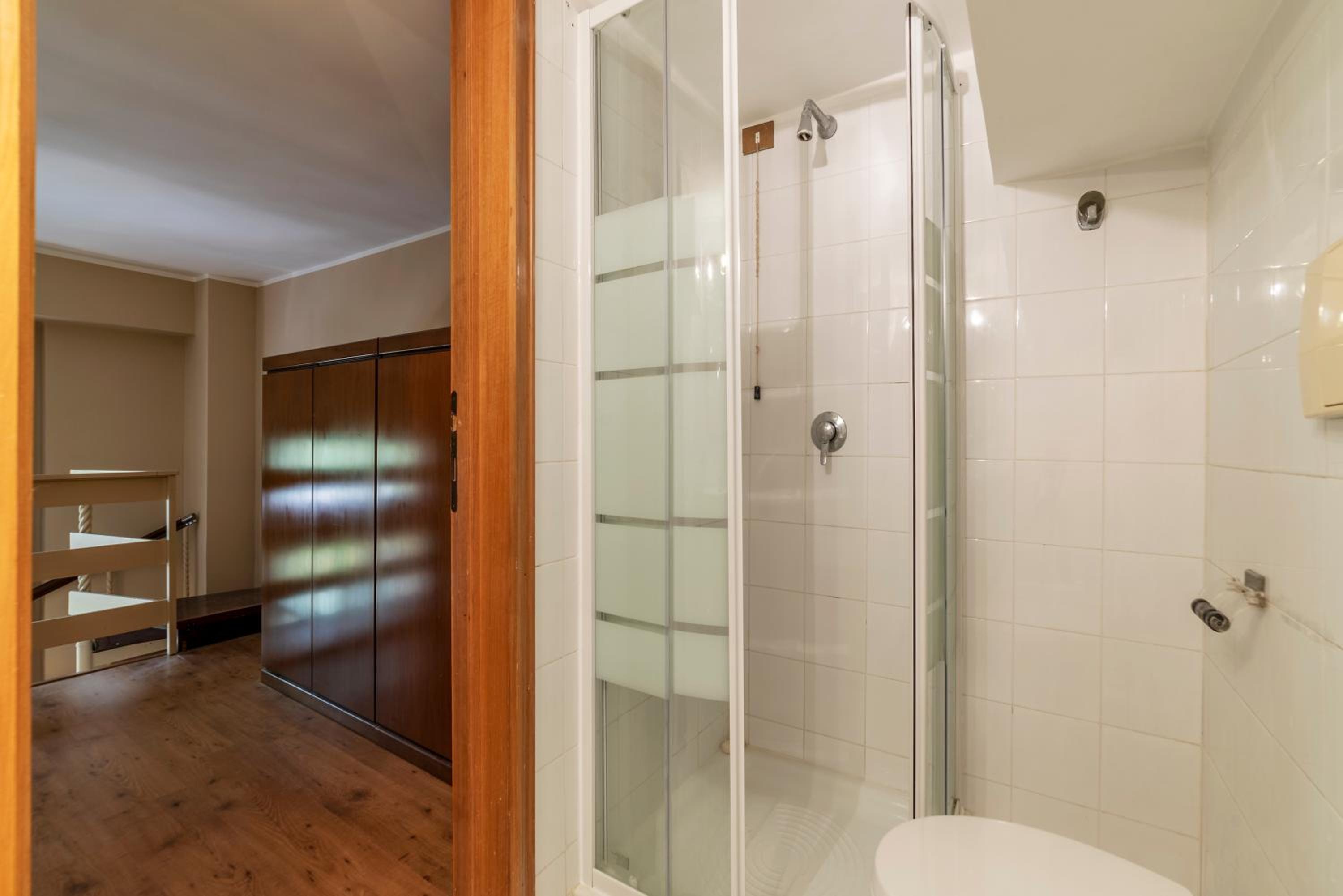 GuestHost - Roomy&Cozy Apartment with Shared Terrace