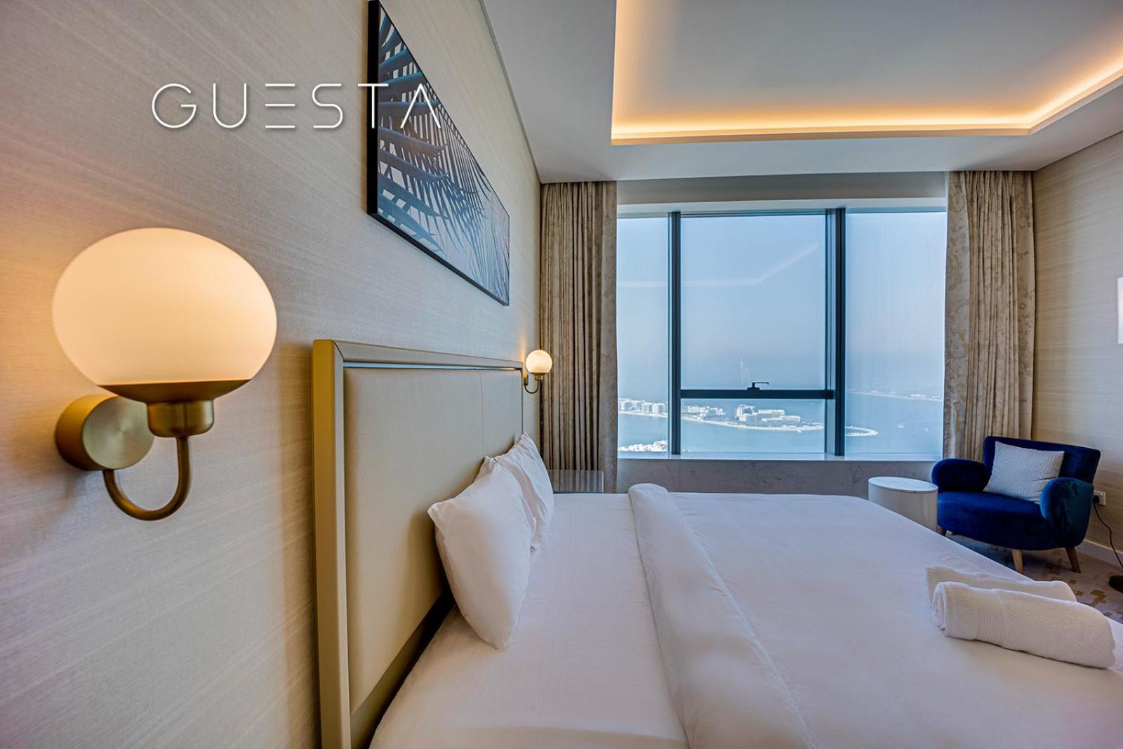 The Palm Tower, Nakheel Mall, Palm Jumeirah