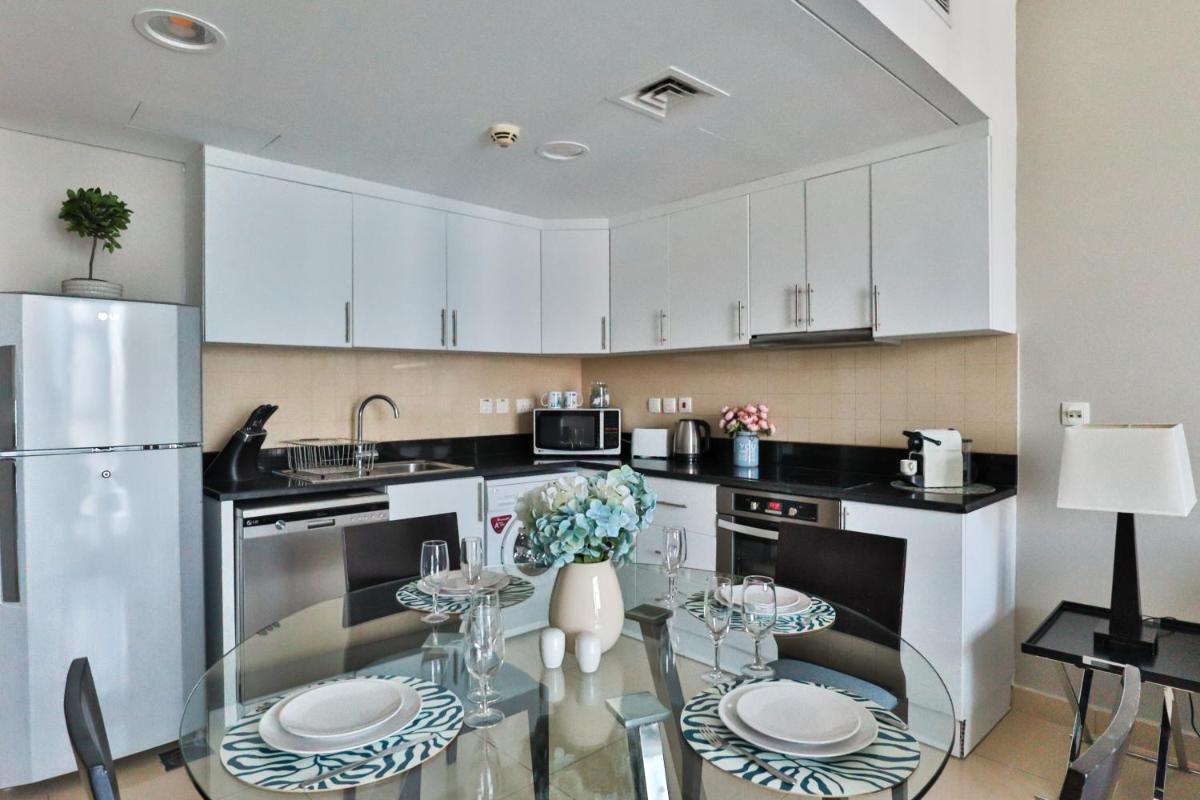 HiGuests - Fabulous Duplex With Breathtaking Lake Views