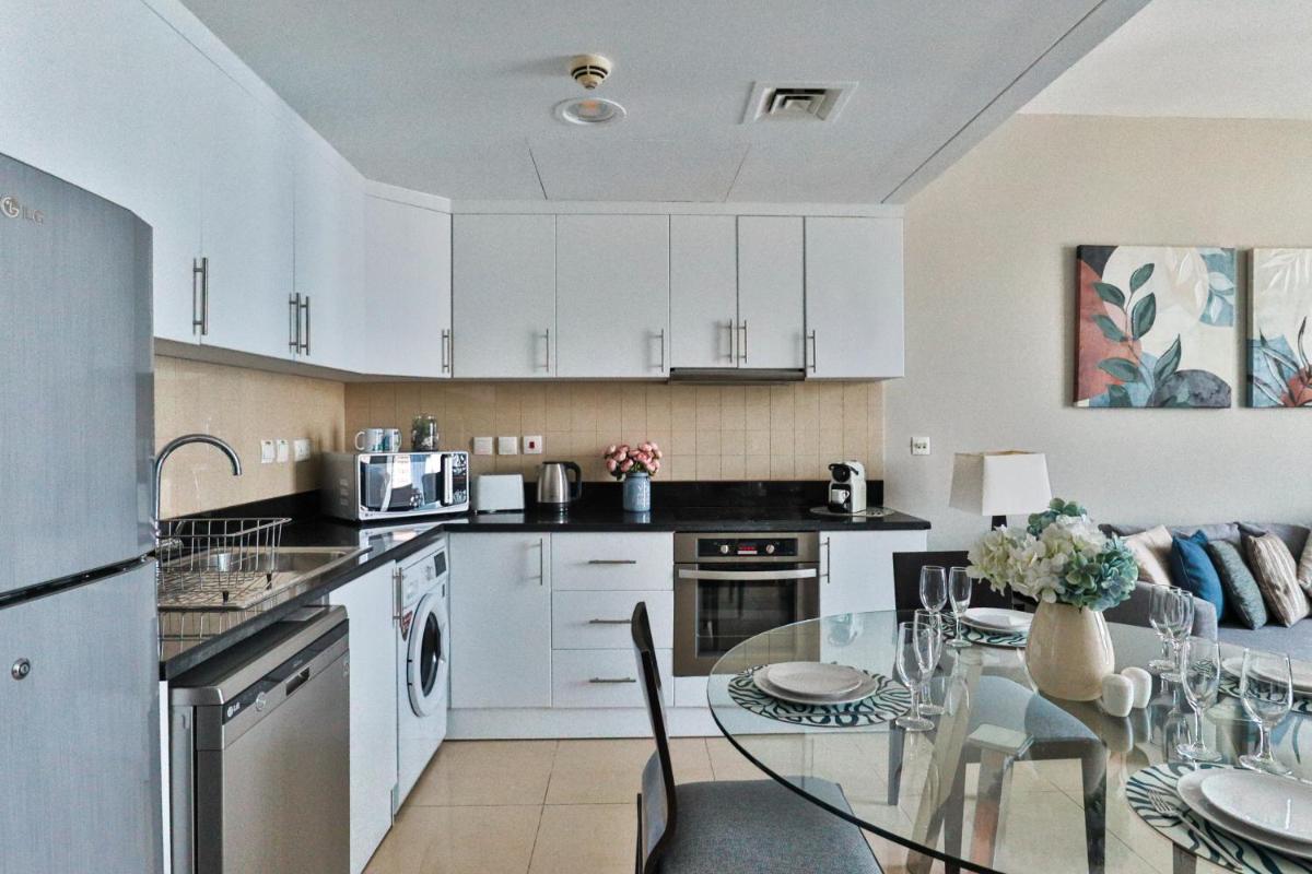 HiGuests - Fabulous Duplex With Breathtaking Lake Views