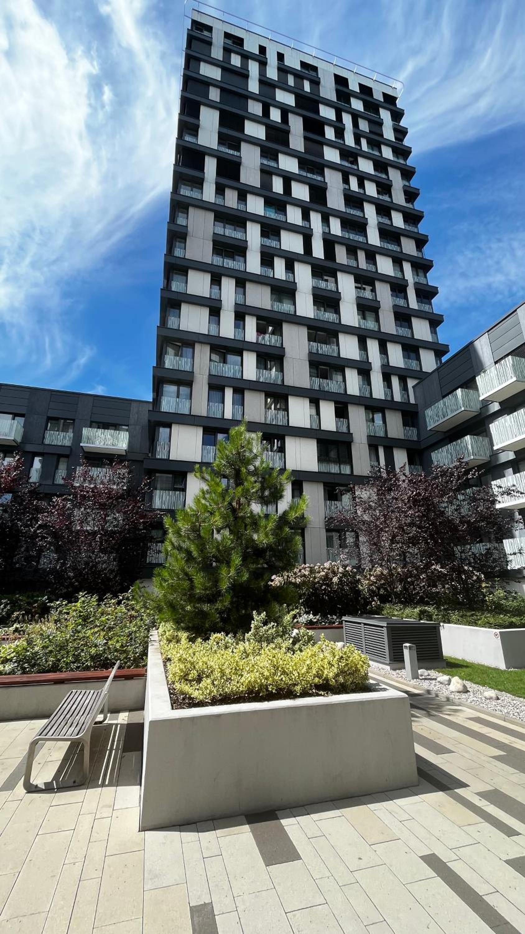 Residence Garden Tower - 8 min do centra, garaz