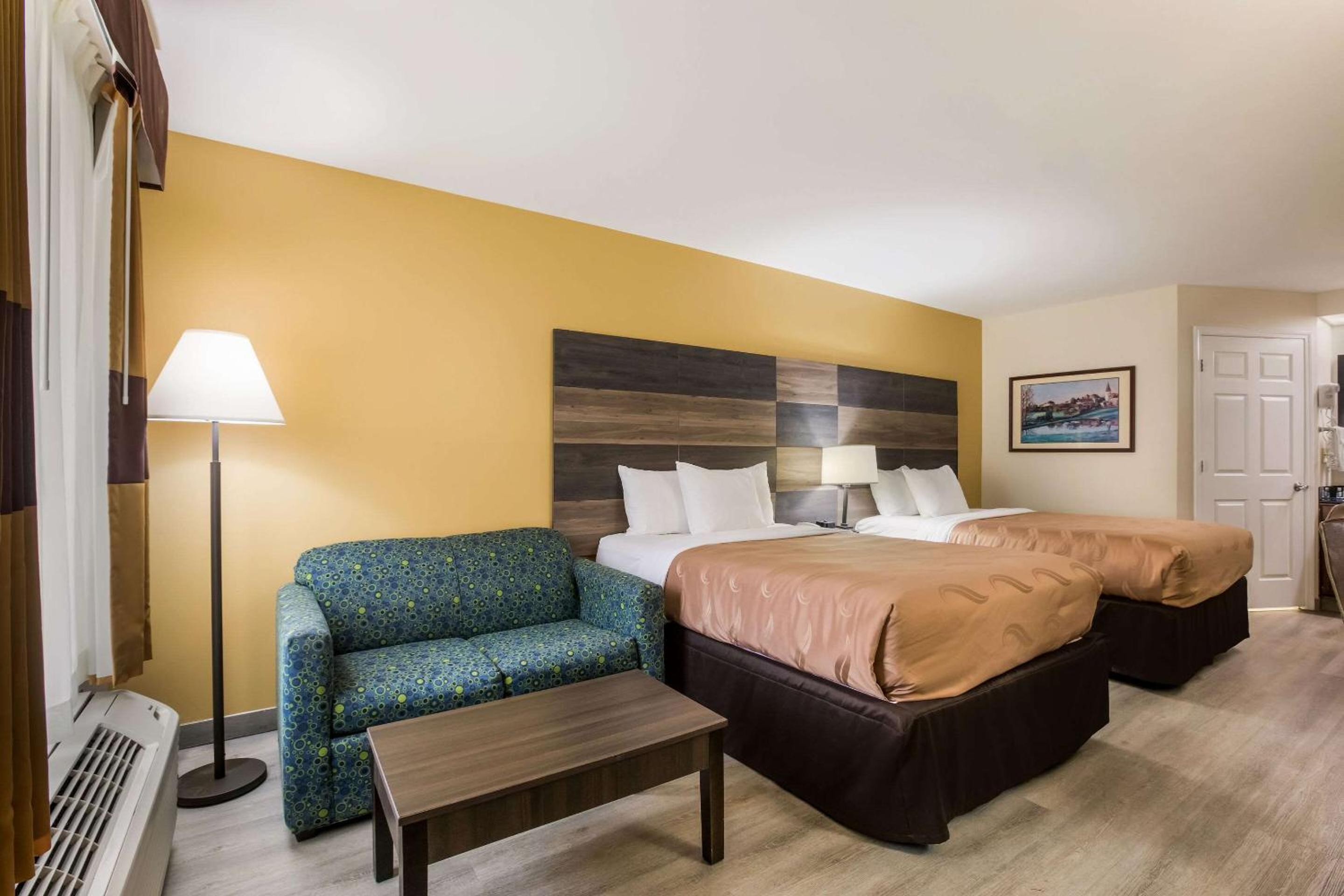 Quality Inn & Suites Greensboro near Lake Oconee