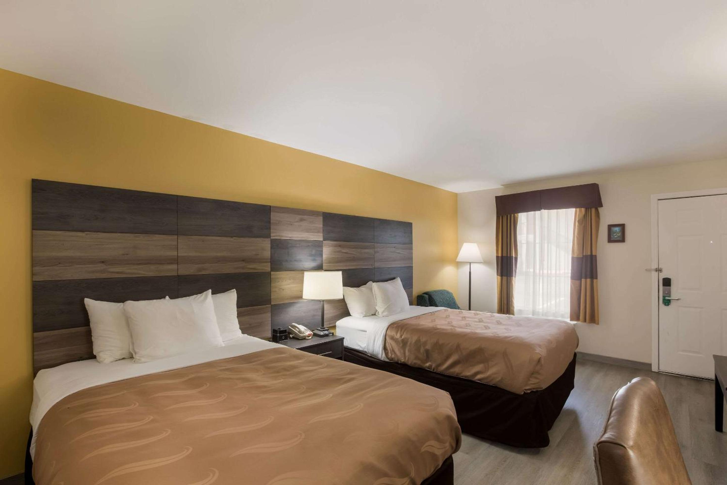 Quality Inn & Suites Greensboro near Lake Oconee