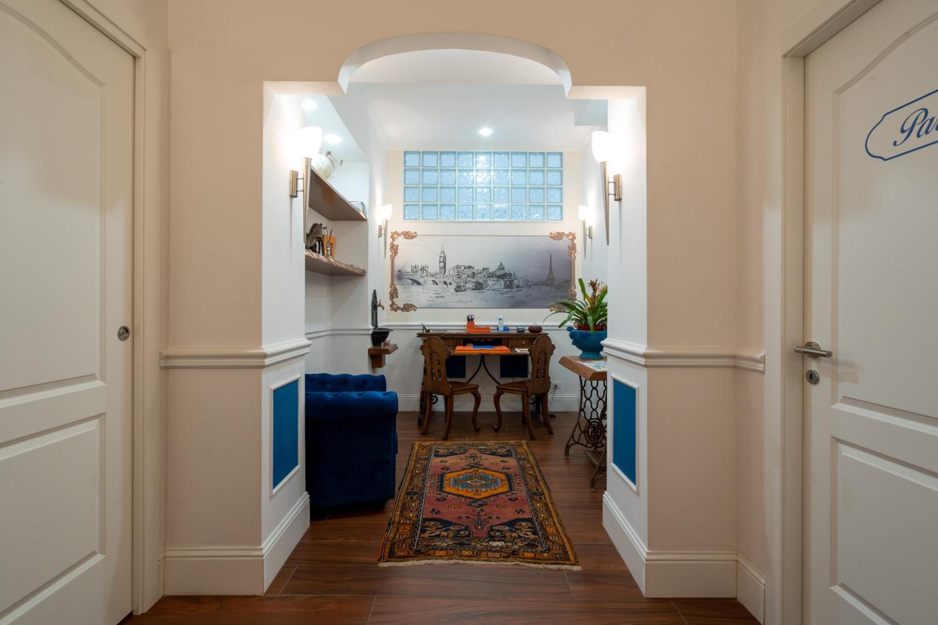 Capital Rooms