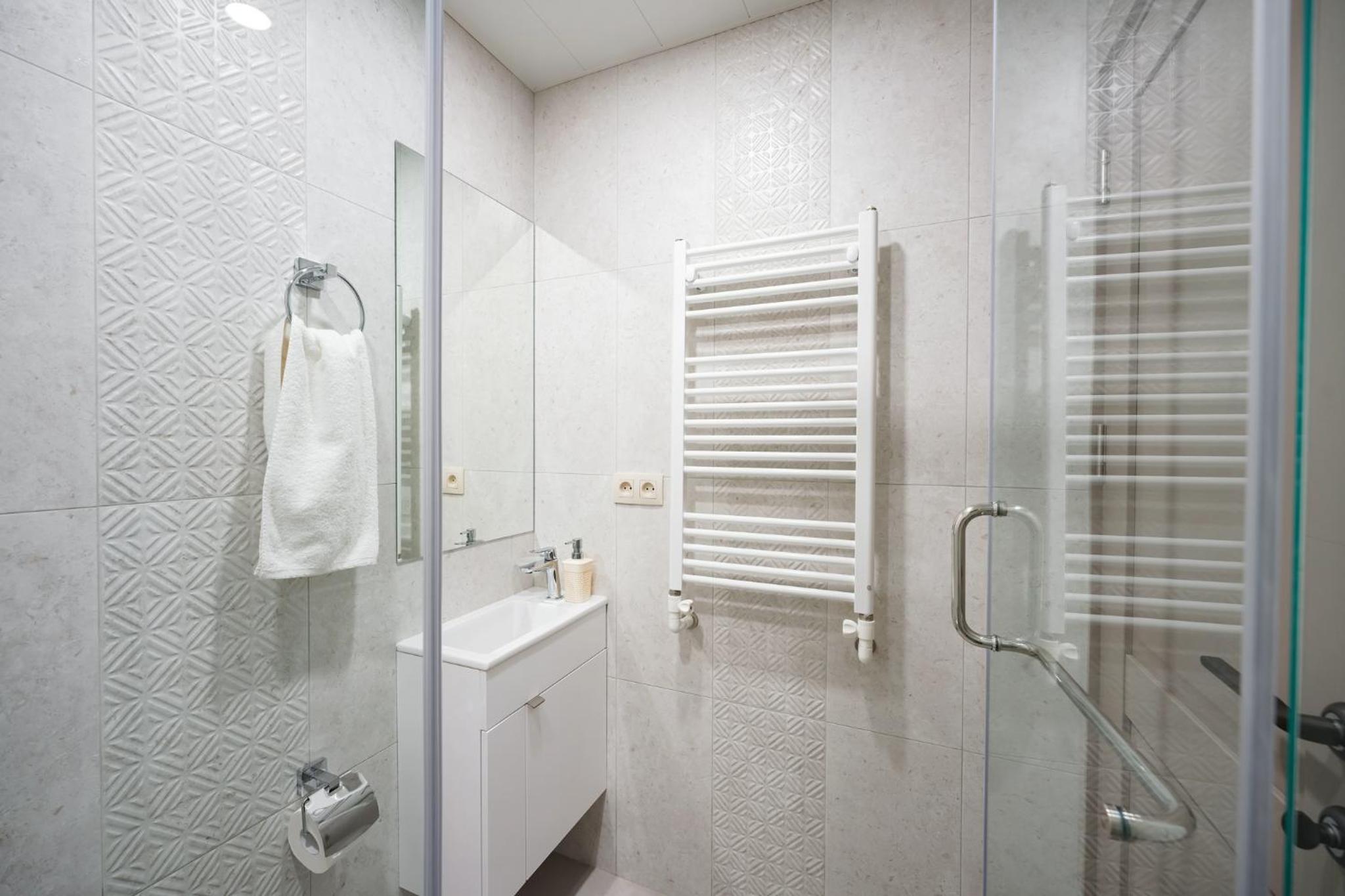 Perfect 2-BDR apt w/Balcony City Centre, MyStreet company