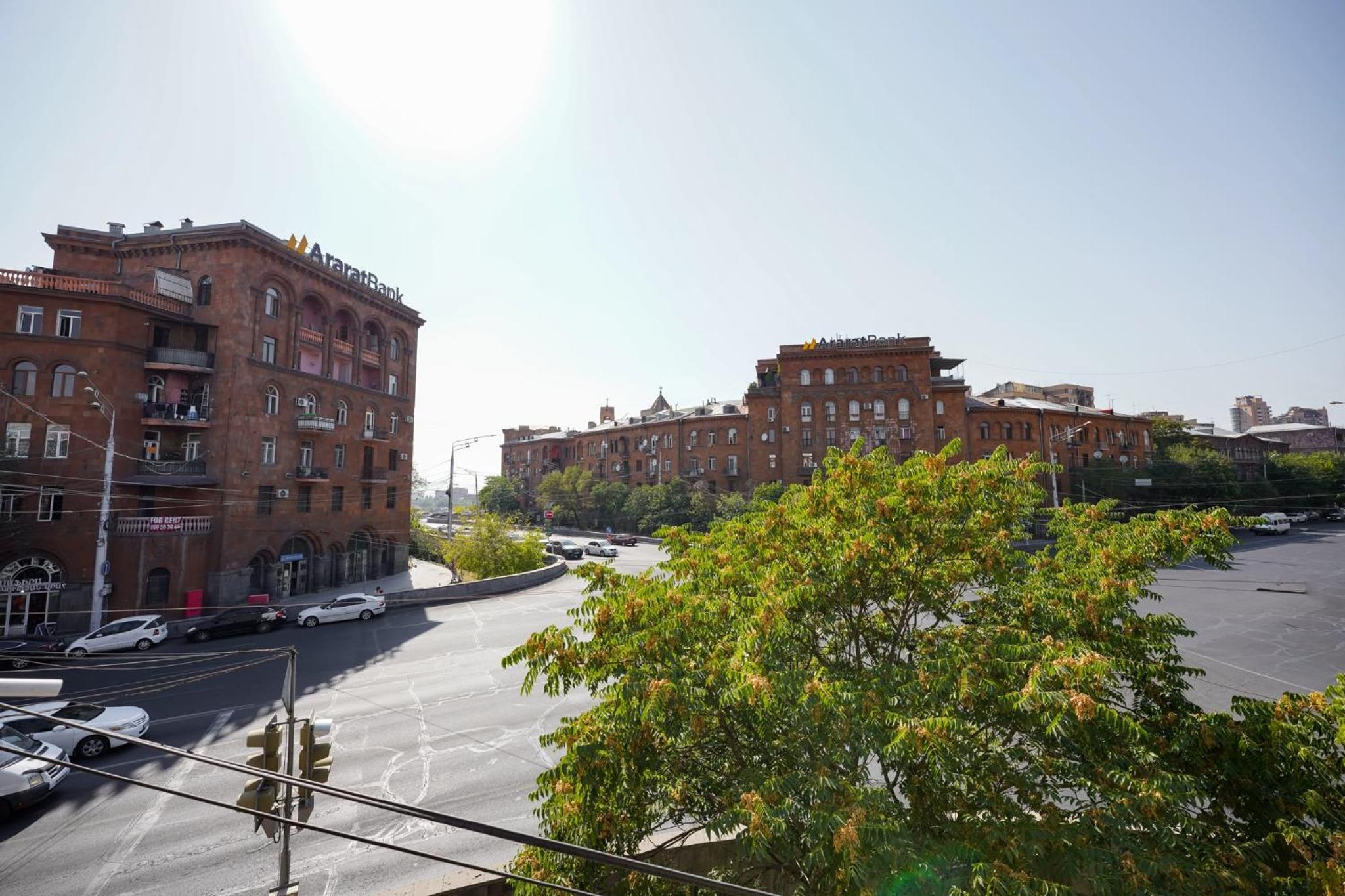 Perfect 2-BDR apt w/Balcony City Centre, MyStreet company