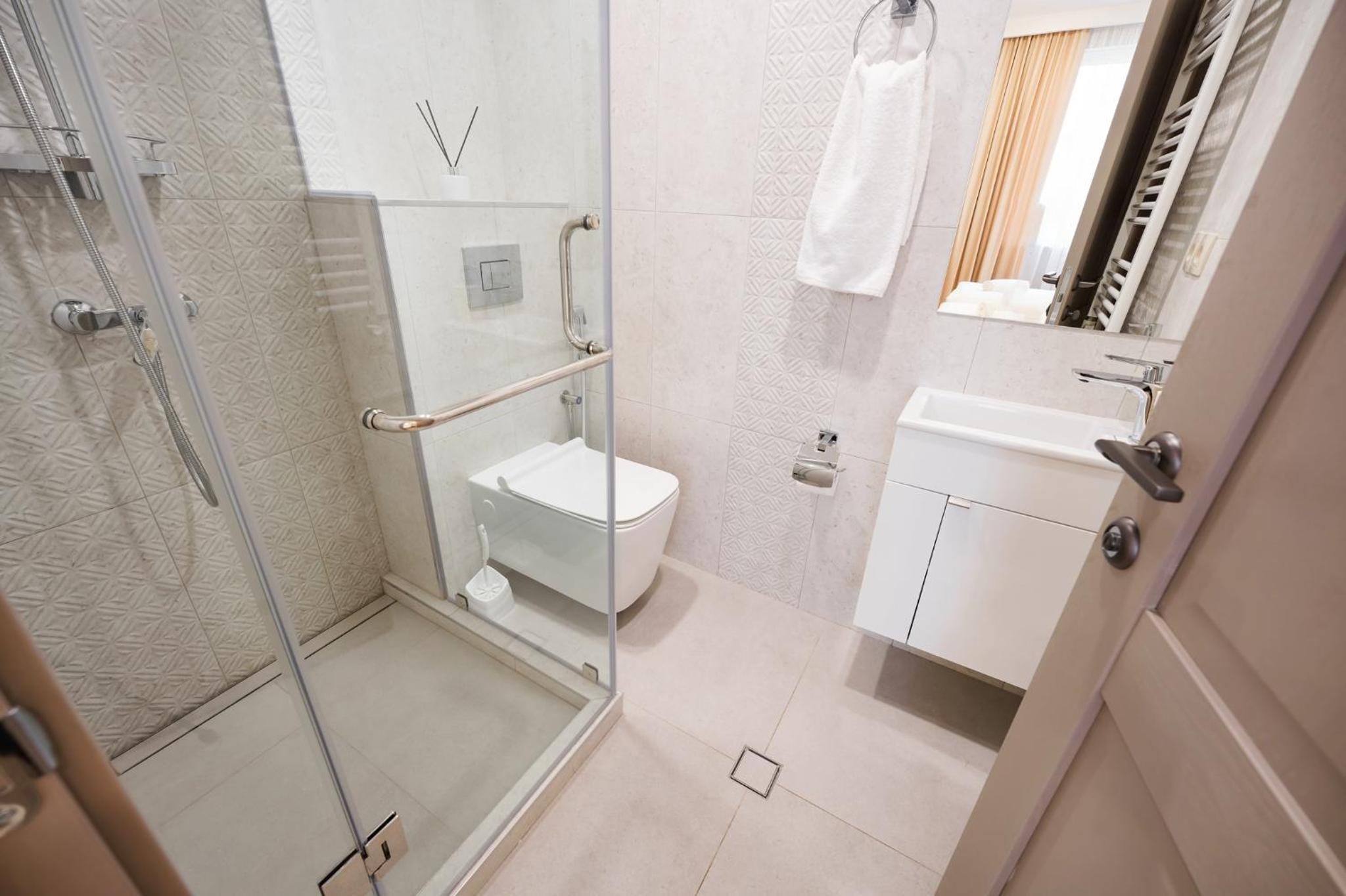 Perfect 2-BDR apt w/Balcony City Centre, MyStreet company