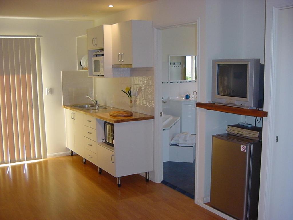 Tropical Coast Retreat - Pet Friendly - Adult only