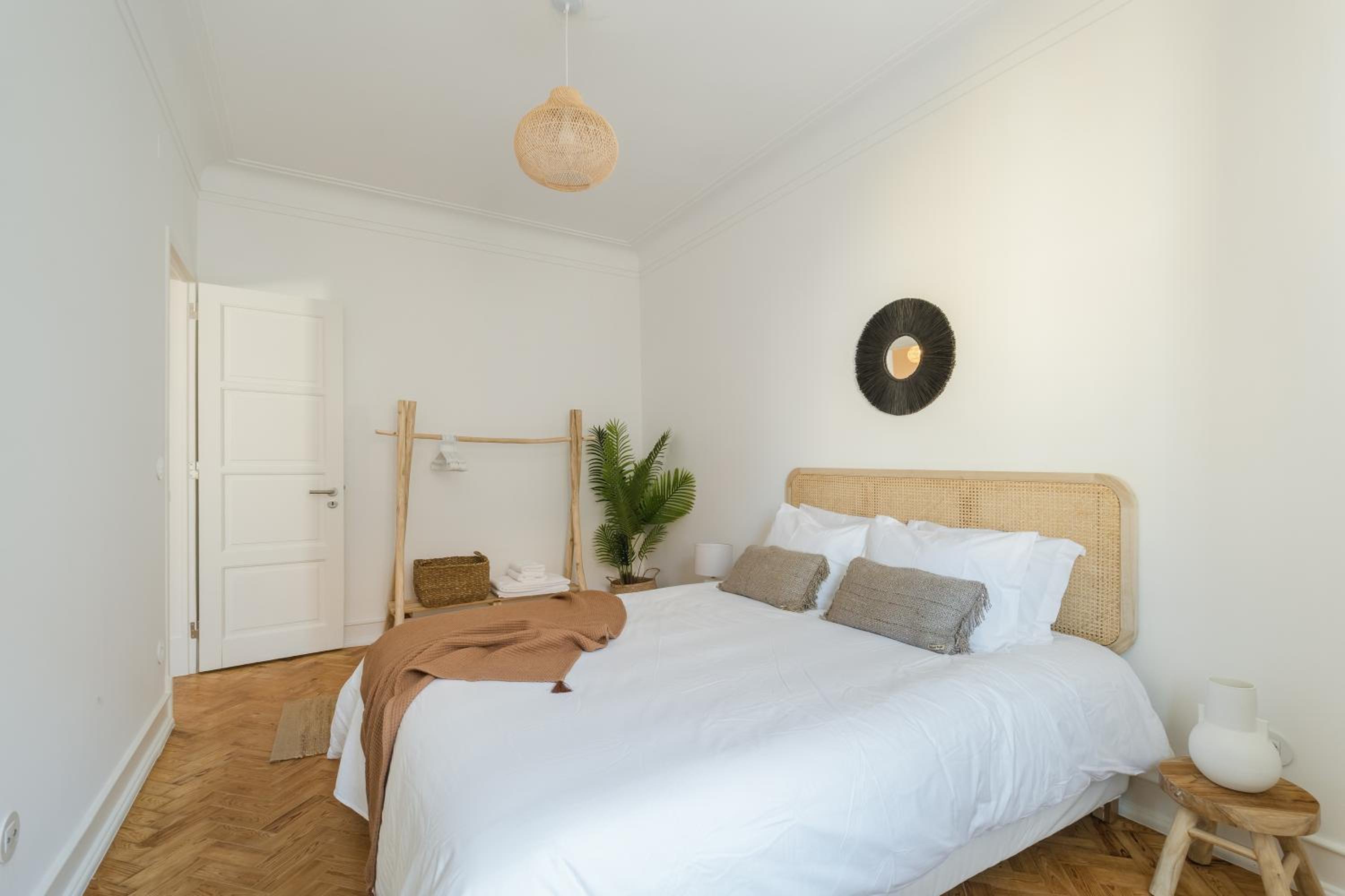 Casa Boma Lisboa - Charming and Spacious Apartment - Campolide II view 2