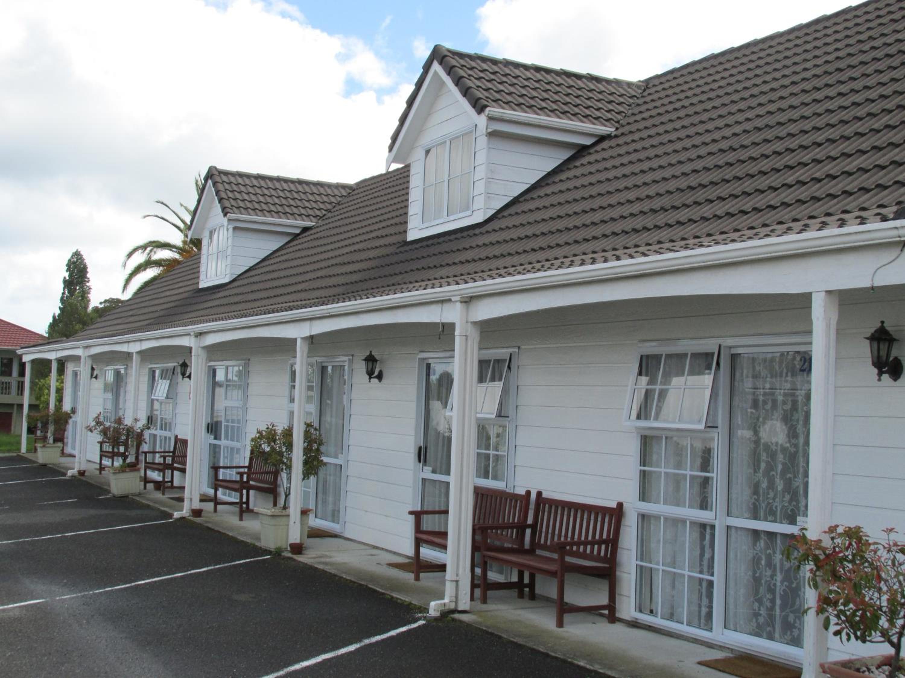 Malones Spa Motel