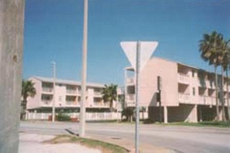 Hotel Knights Inn Corpus Christi - Image 1