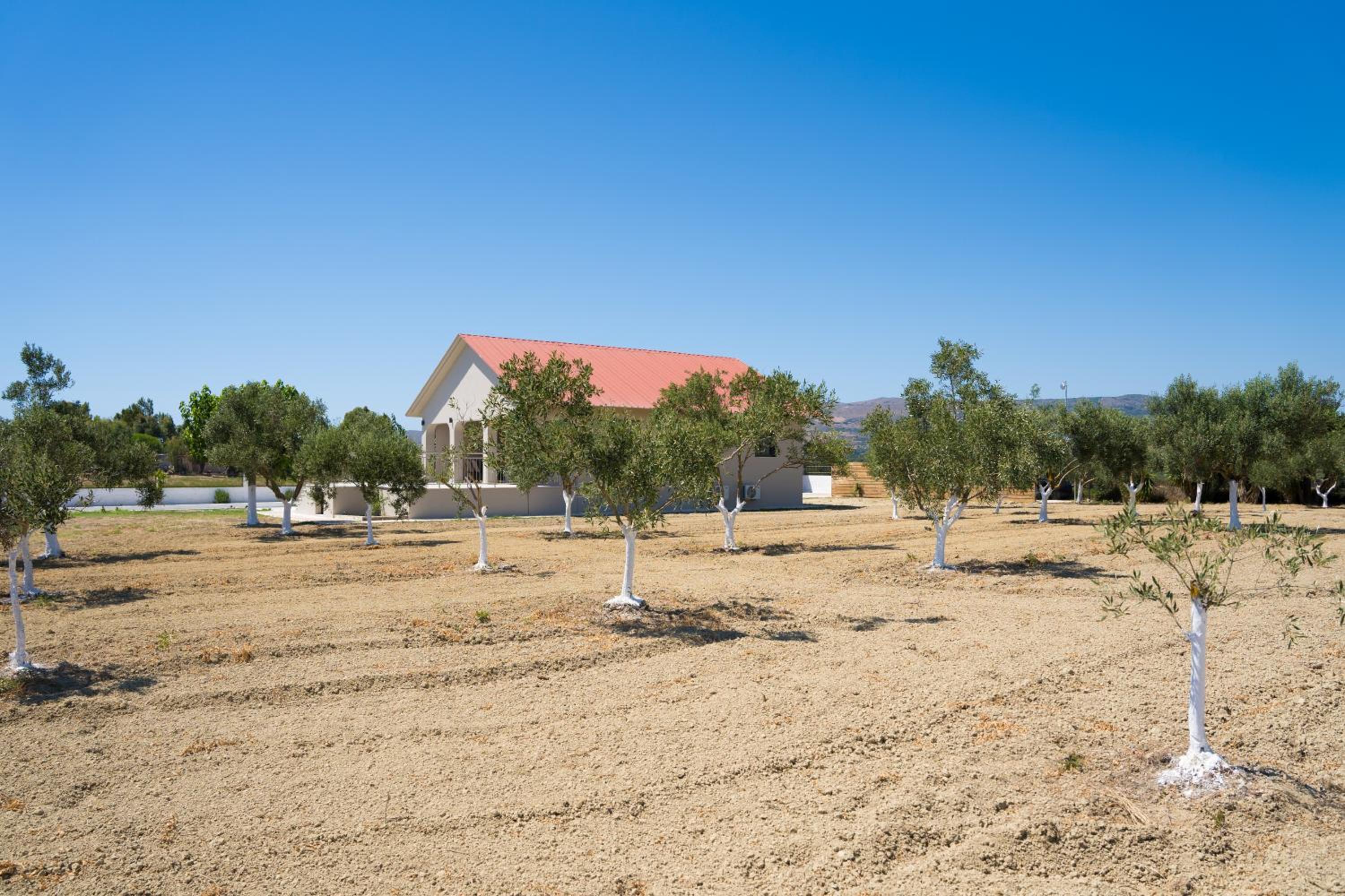 Villa Vrahinari
