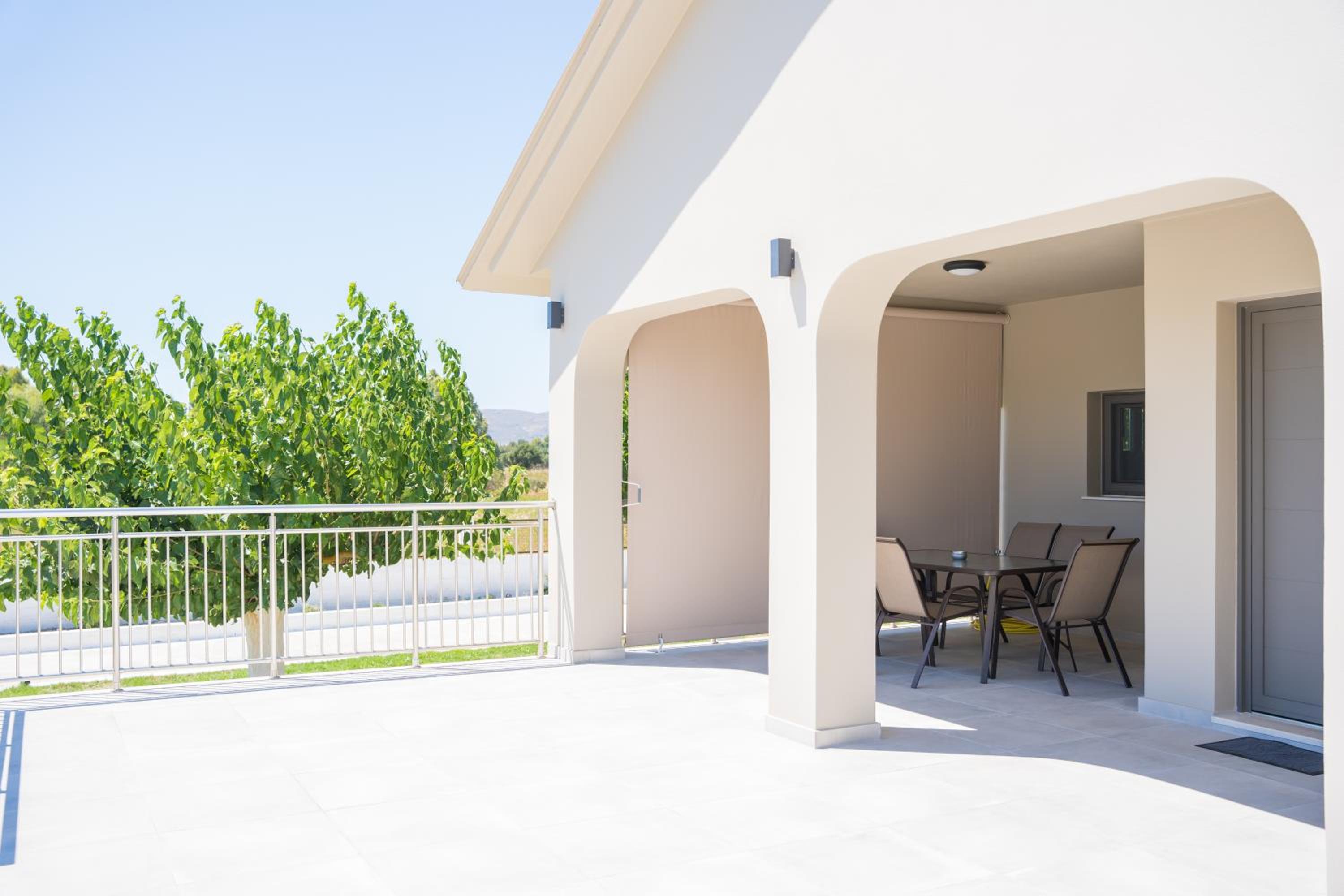 Villa Vrahinari