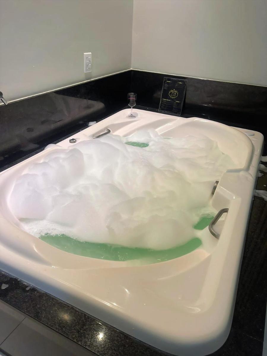 Jacuzzi