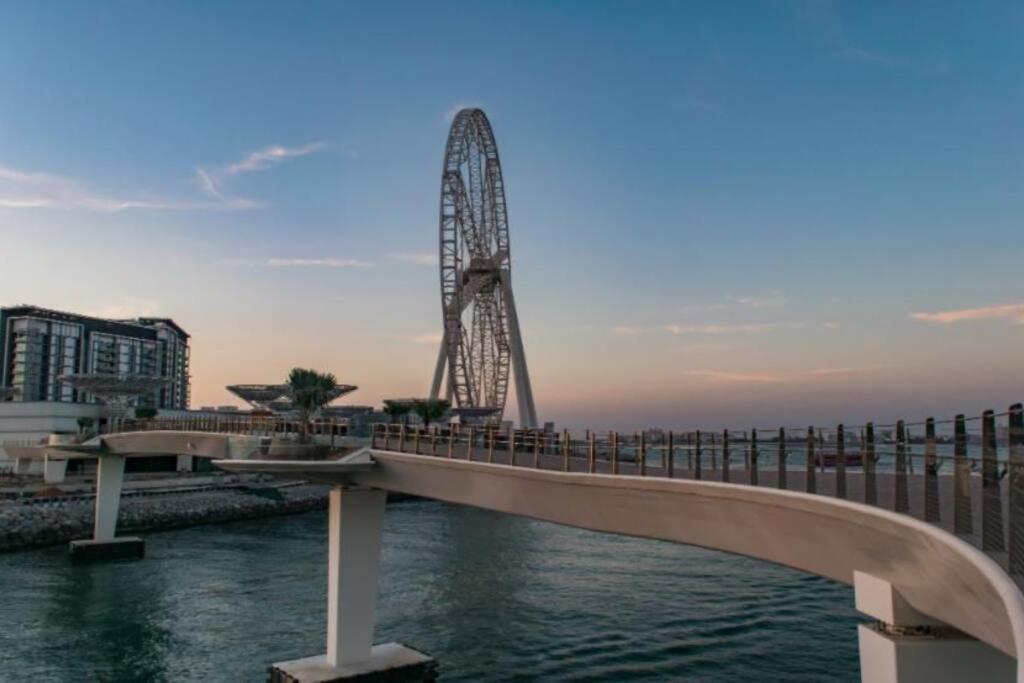 La Buena Vida Holiday Homes - Beach front very spacious, luxe and modern 3 bedroom with full kitchen in JBR , 3 min to the JBR beach Dubai Marina and Tram 