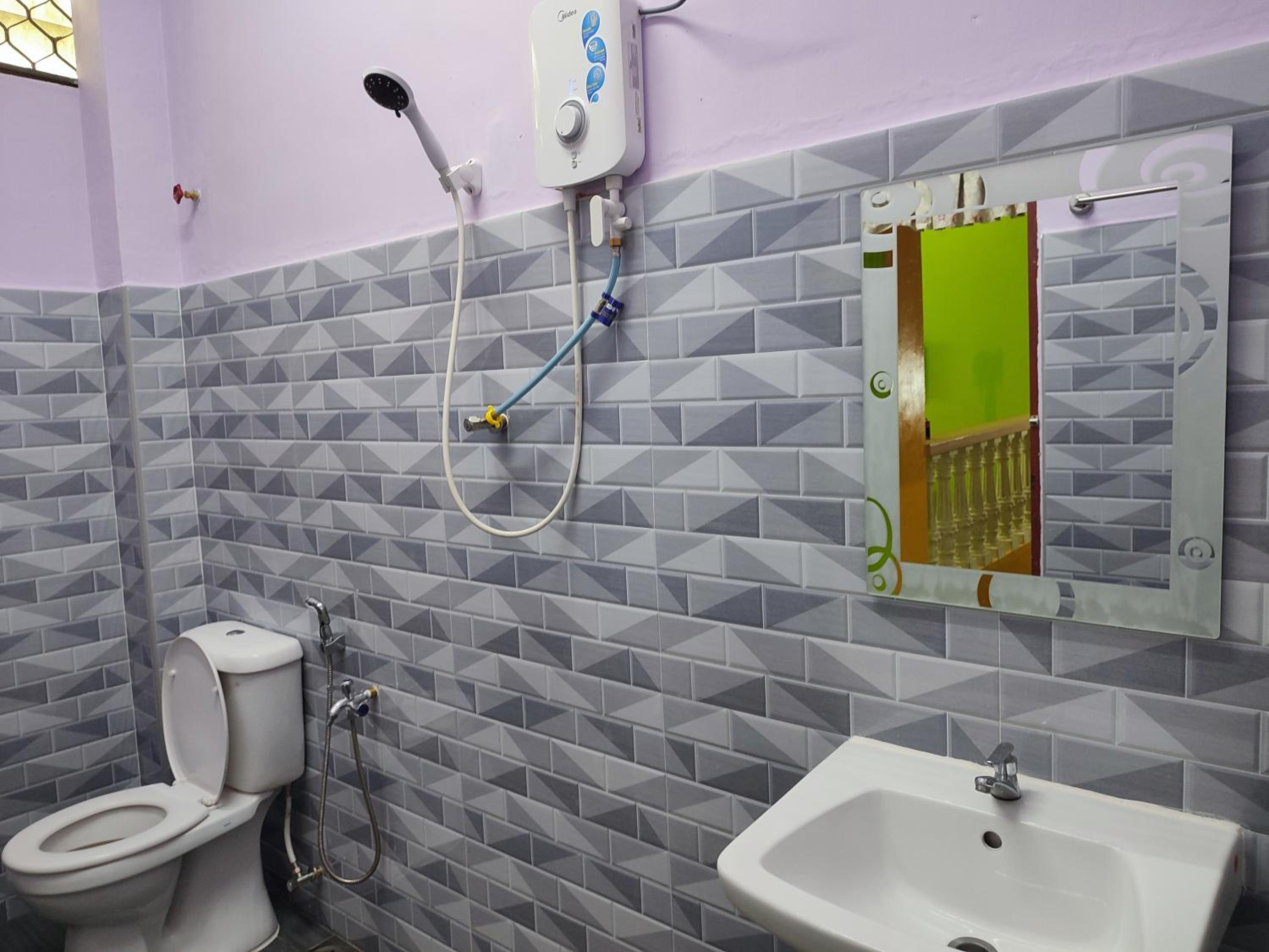 KLUANG BARAT HOMESTAY photo 5