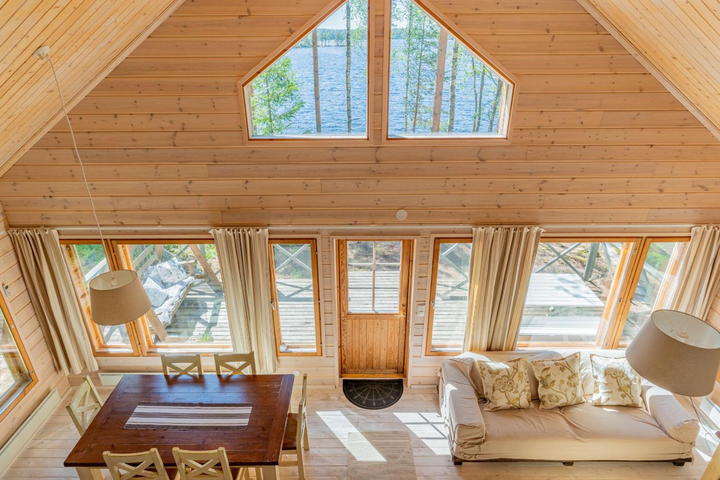 Patalaiska Cottage with private beach view 4