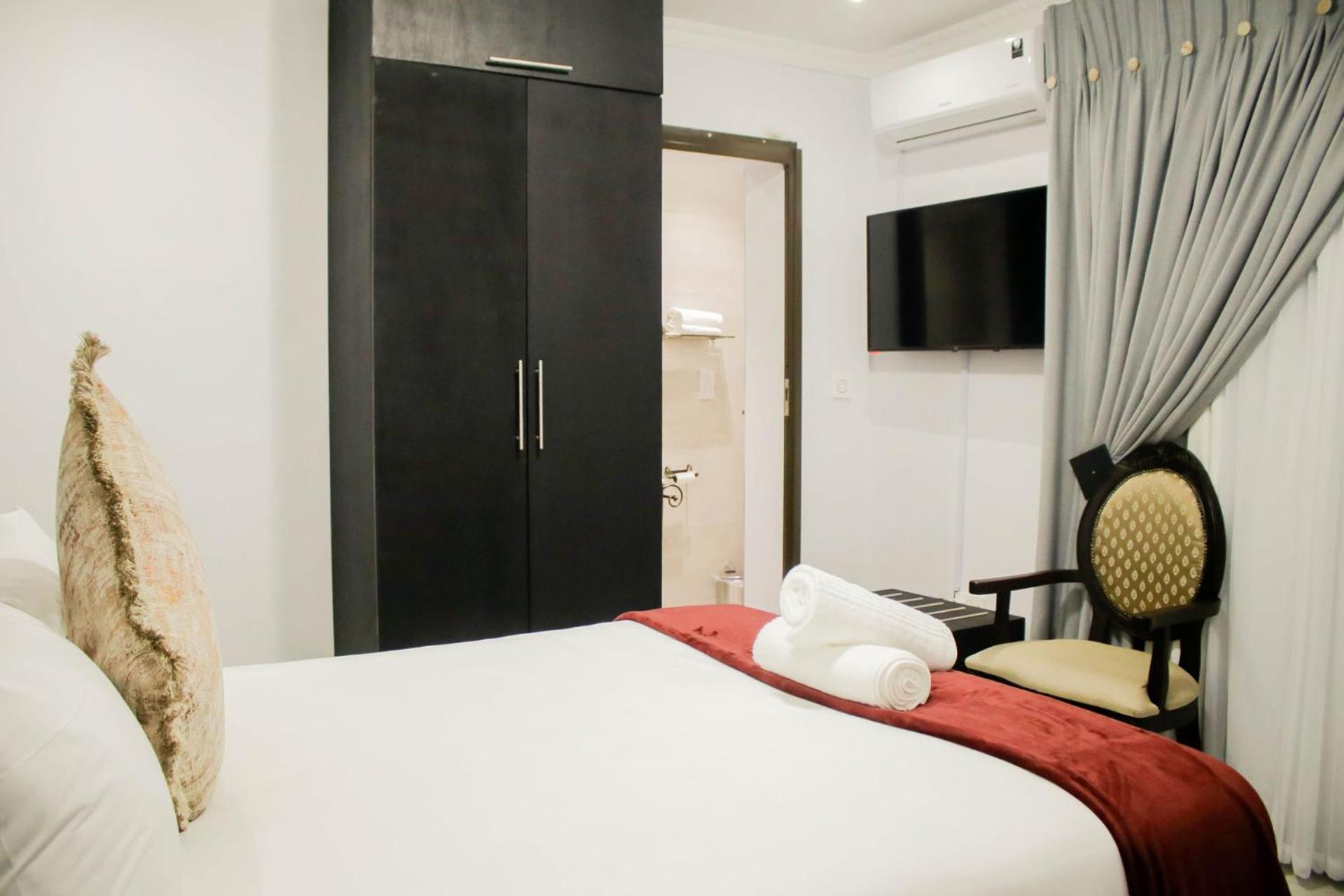 Pitikwe Hill Guesthouse
