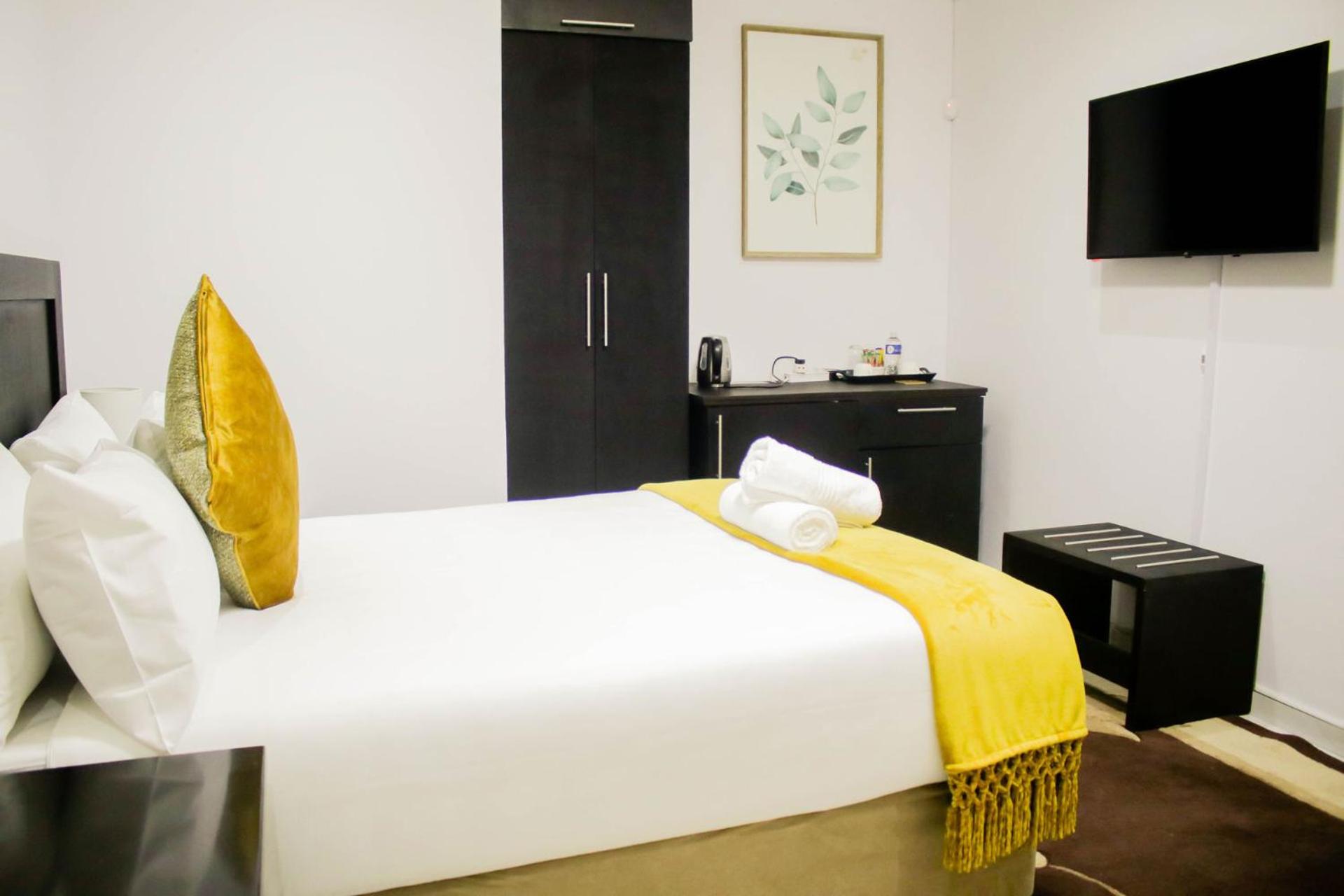 Pitikwe Hill Guesthouse