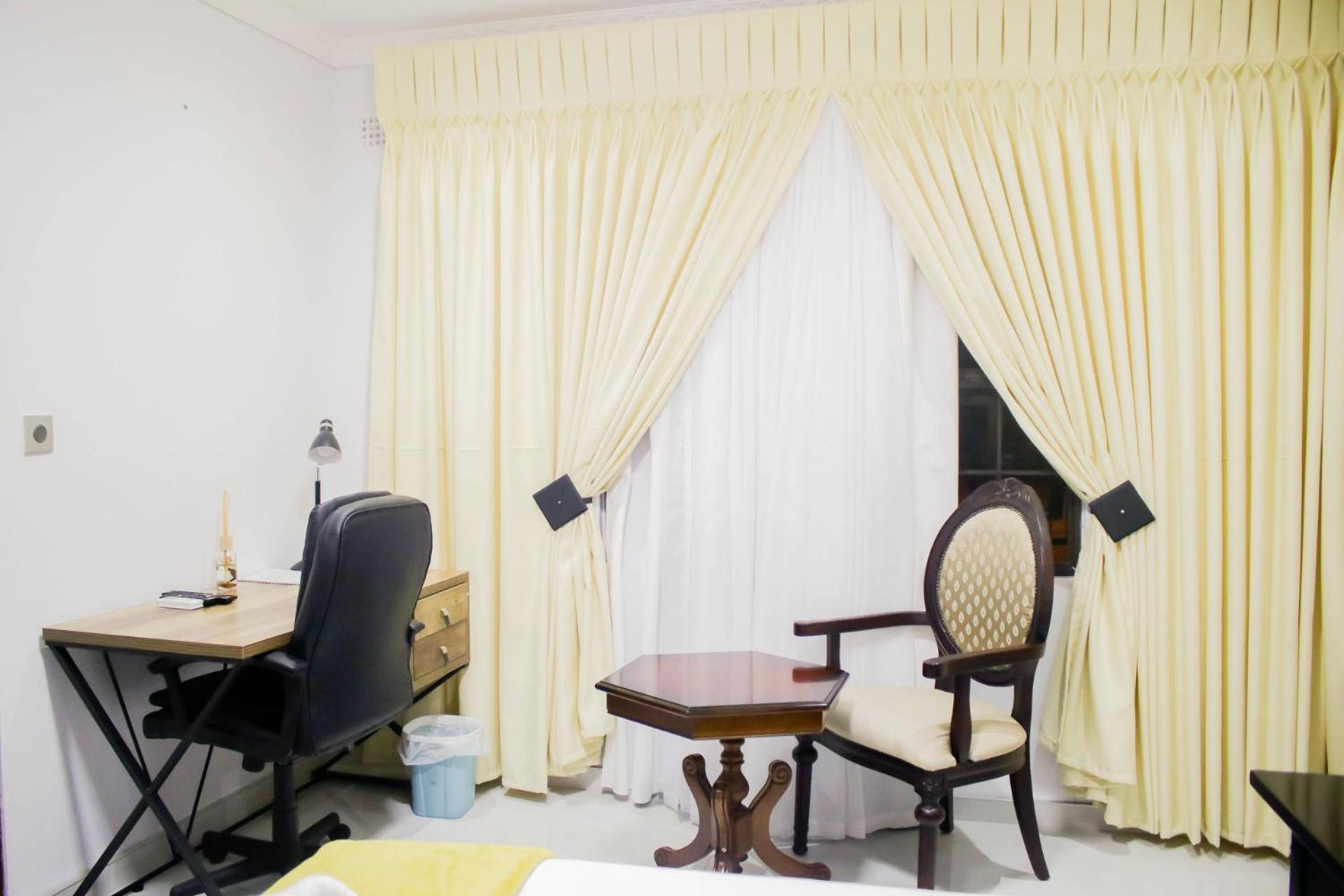 Pitikwe Hill Guesthouse