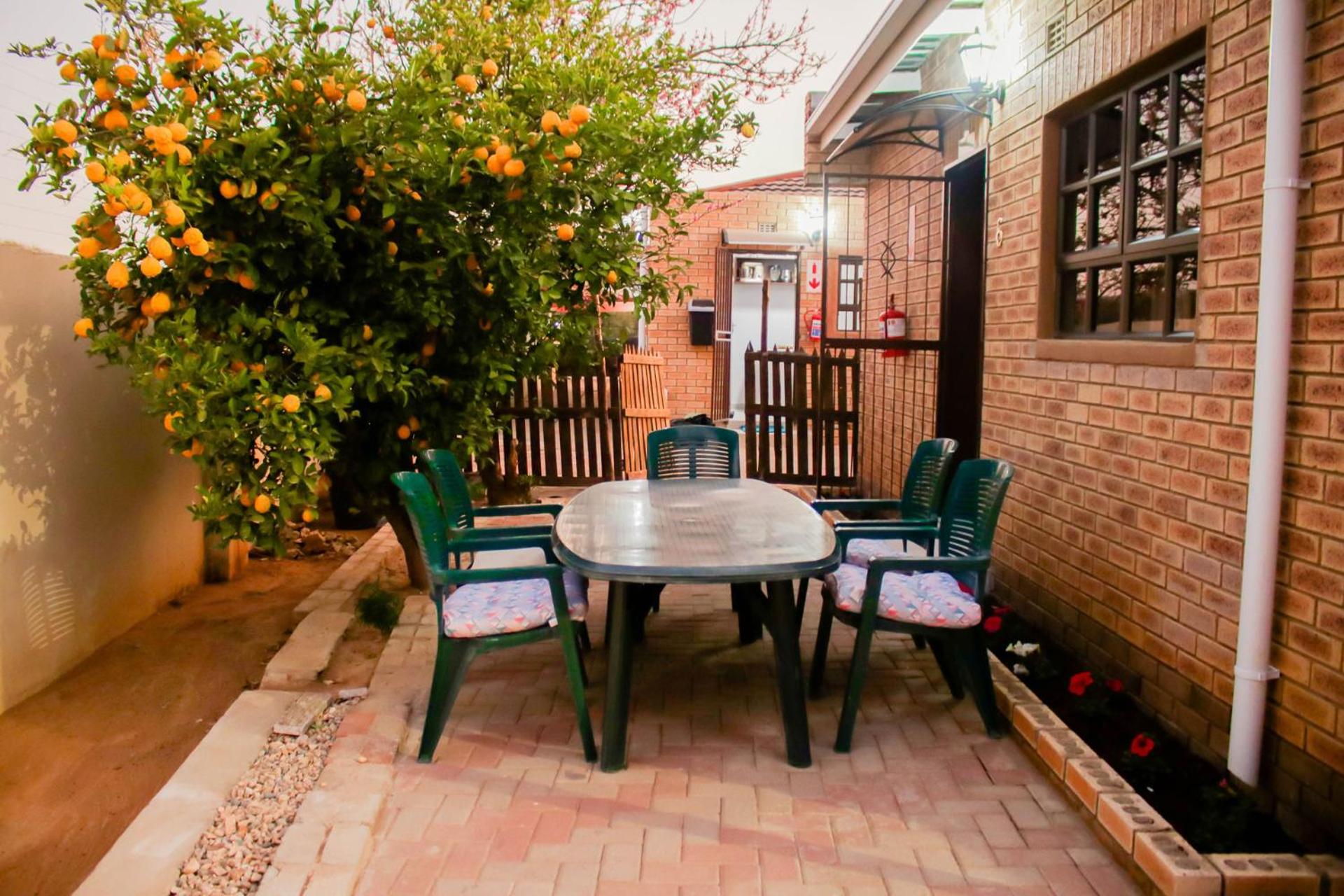Pitikwe Hill Guesthouse