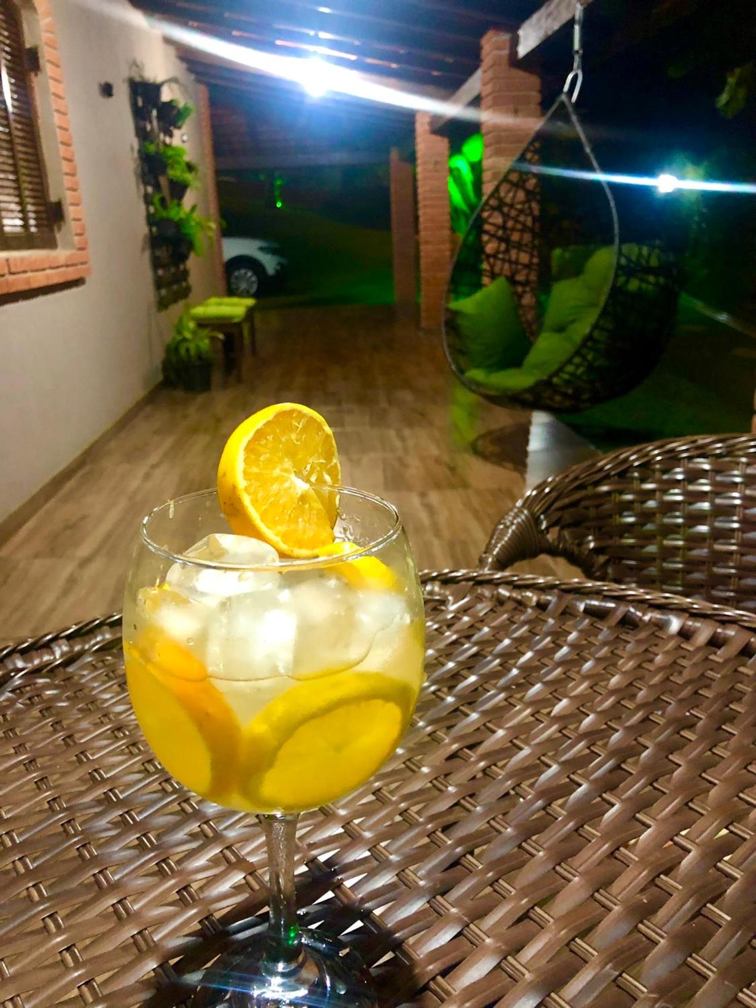 CHACARA EM COND FECHADO WI FI AR CONDICIONADO PISCINA e SPA AQUECIDOS
