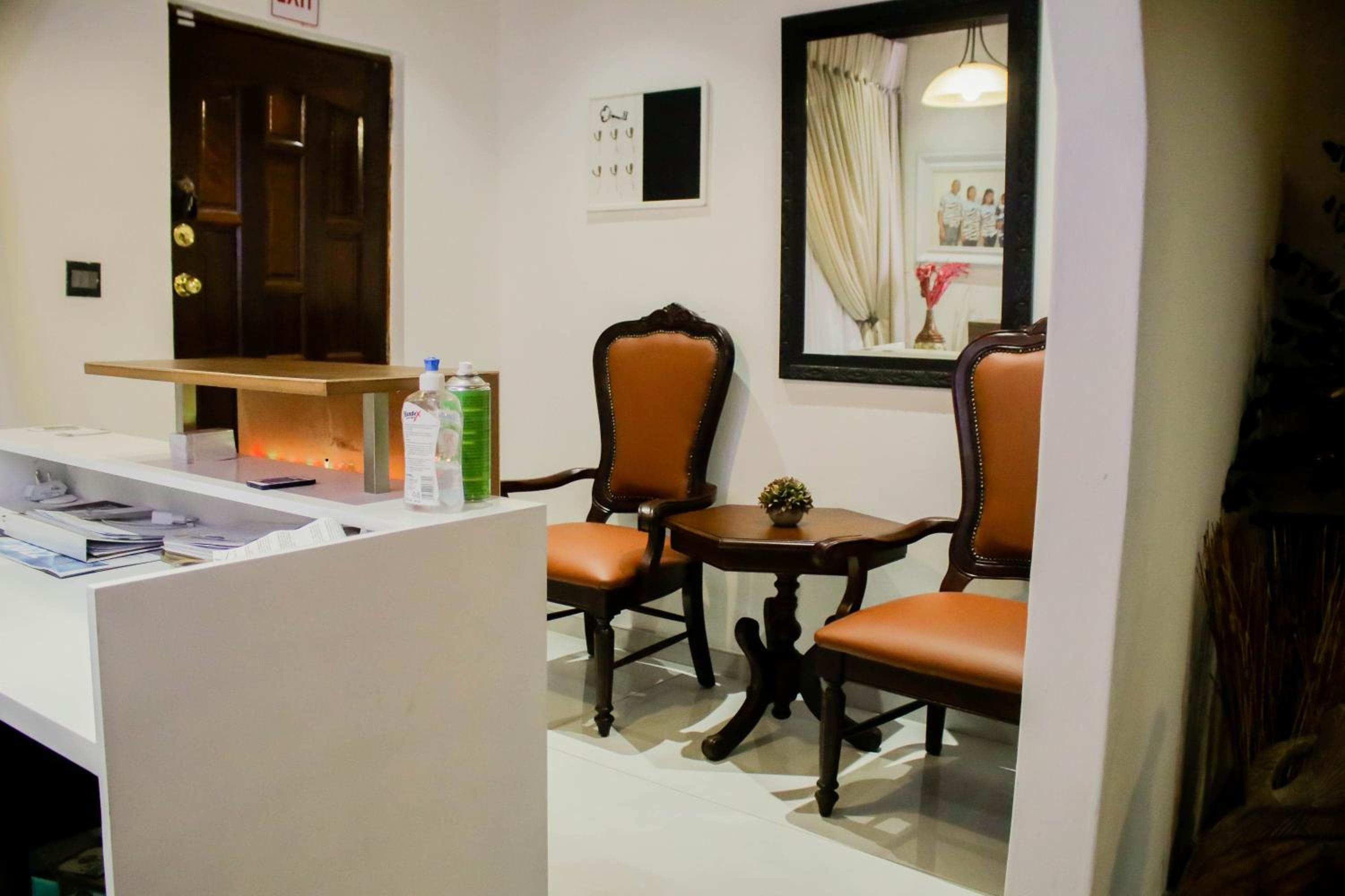 Pitikwe Hill Guesthouse