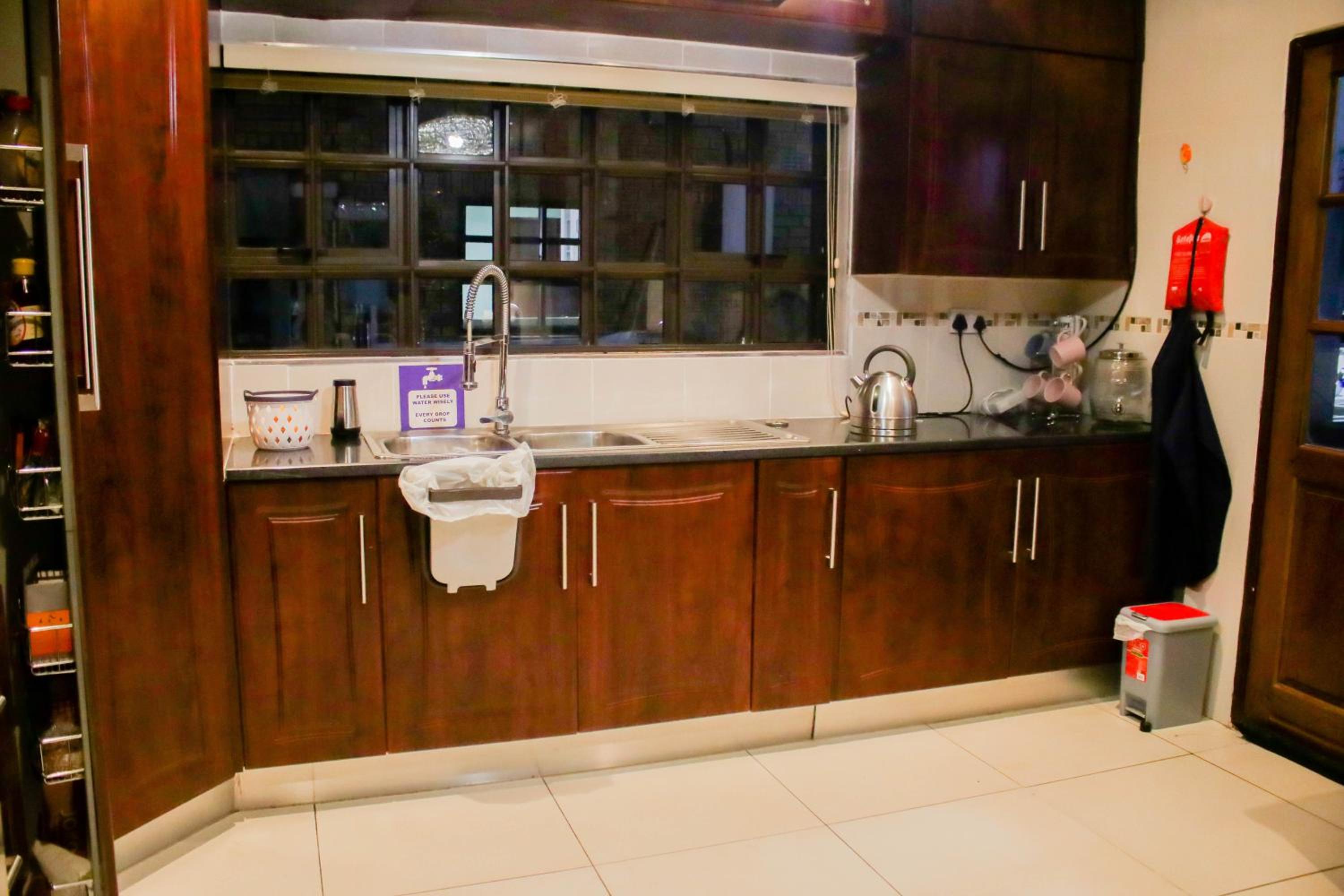 Pitikwe Hill Guesthouse