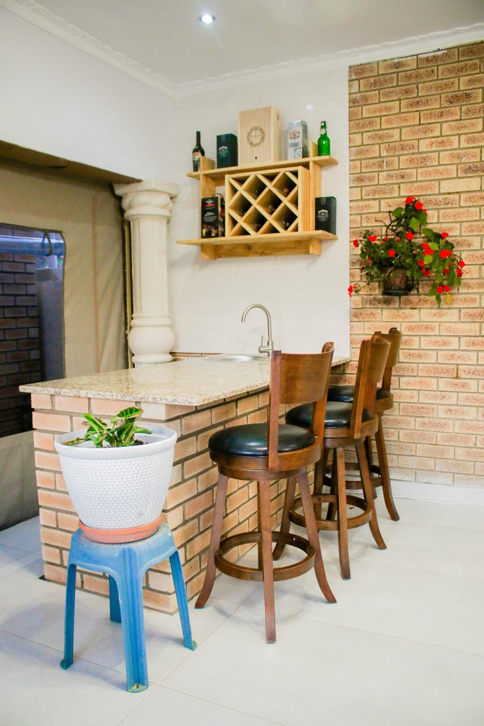 Pitikwe Hill Guesthouse