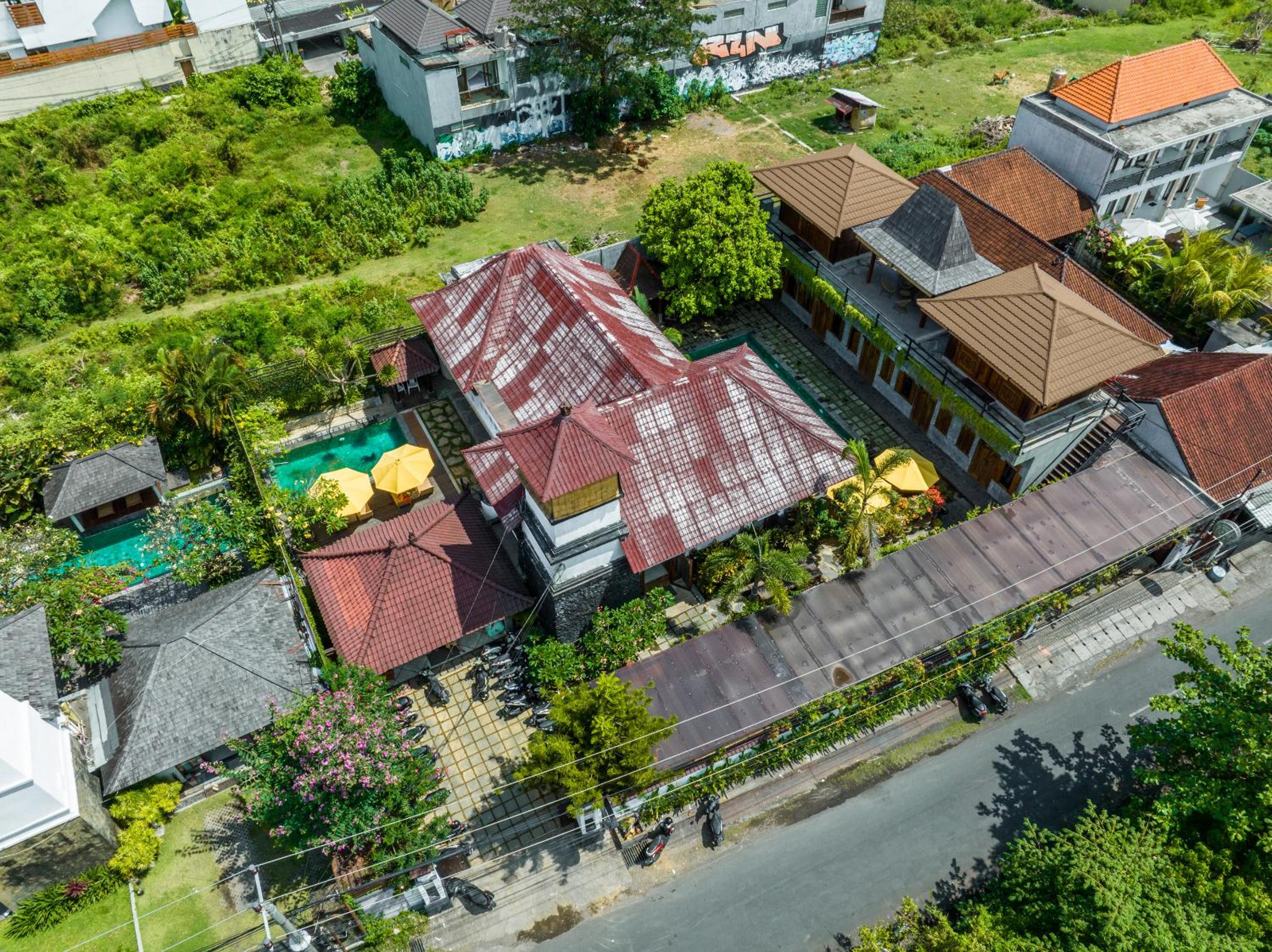 Hotel Black Pearl Hostel - Image 1