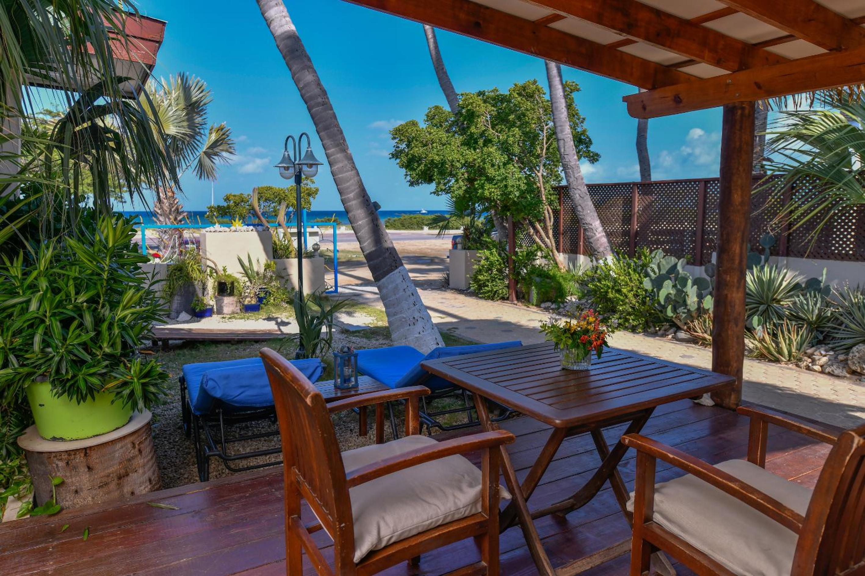 Aruba Sunset Beach Studios