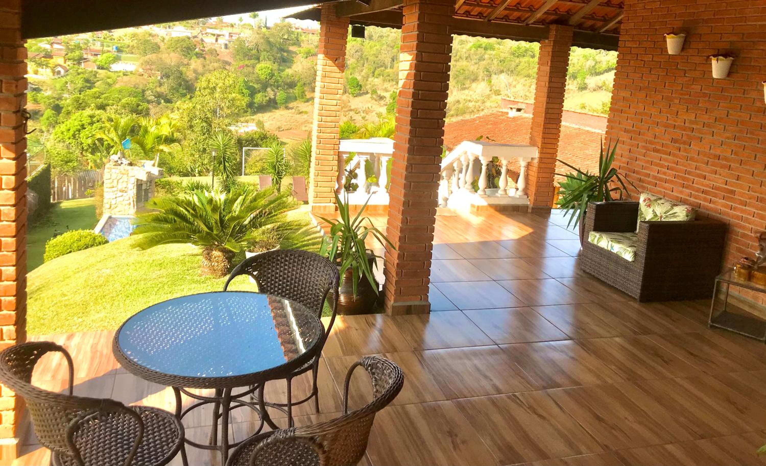 CHACARA EM COND FECHADO WI FI AR CONDICIONADO PISCINA e SPA AQUECIDOS