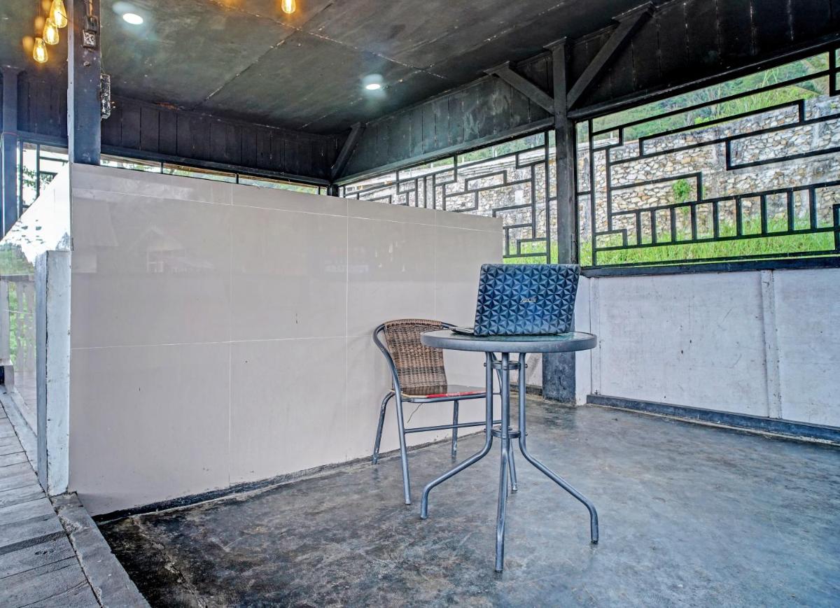 outdoor BBQ area