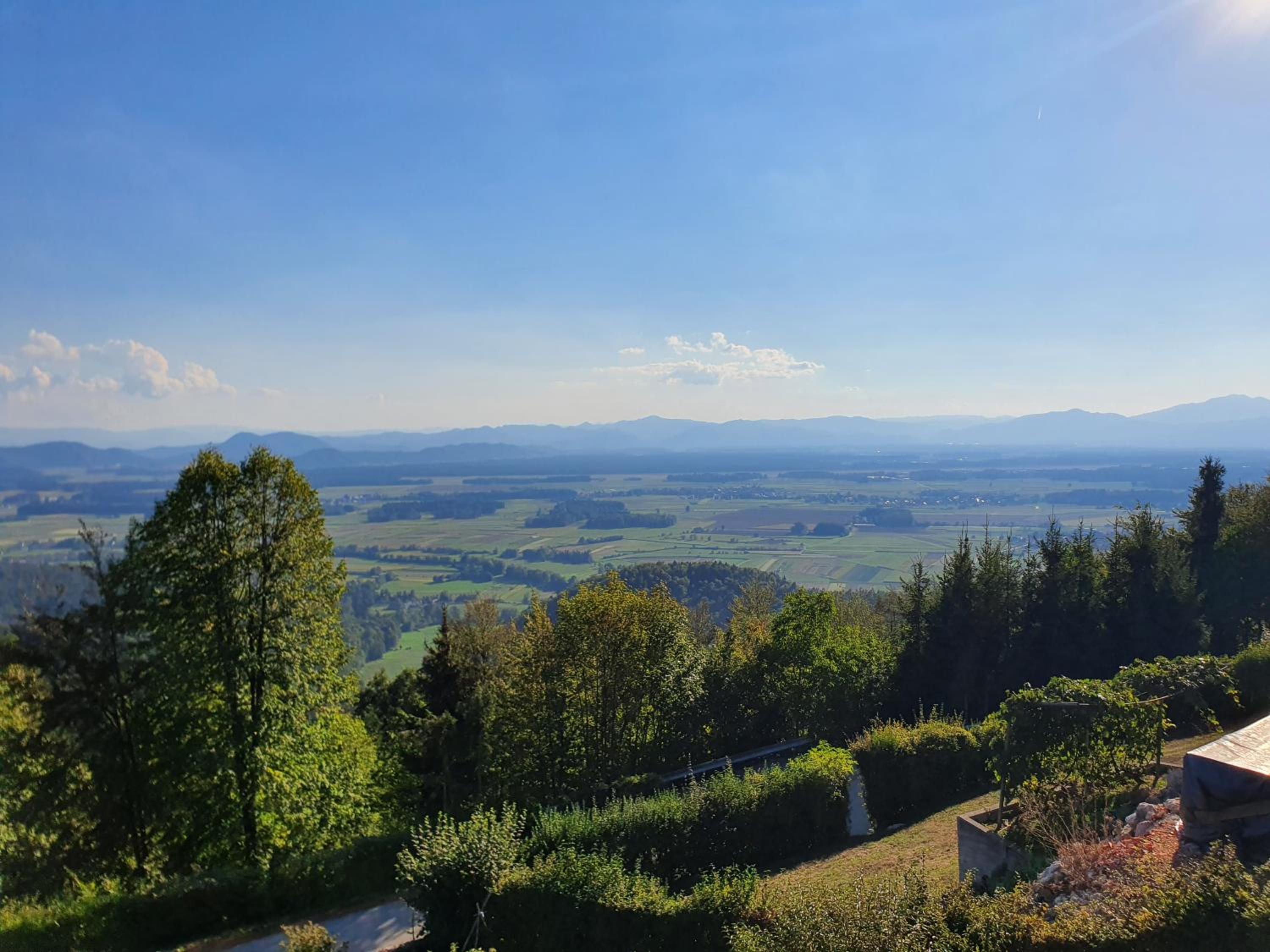 Veronica's place in the mountains view 5