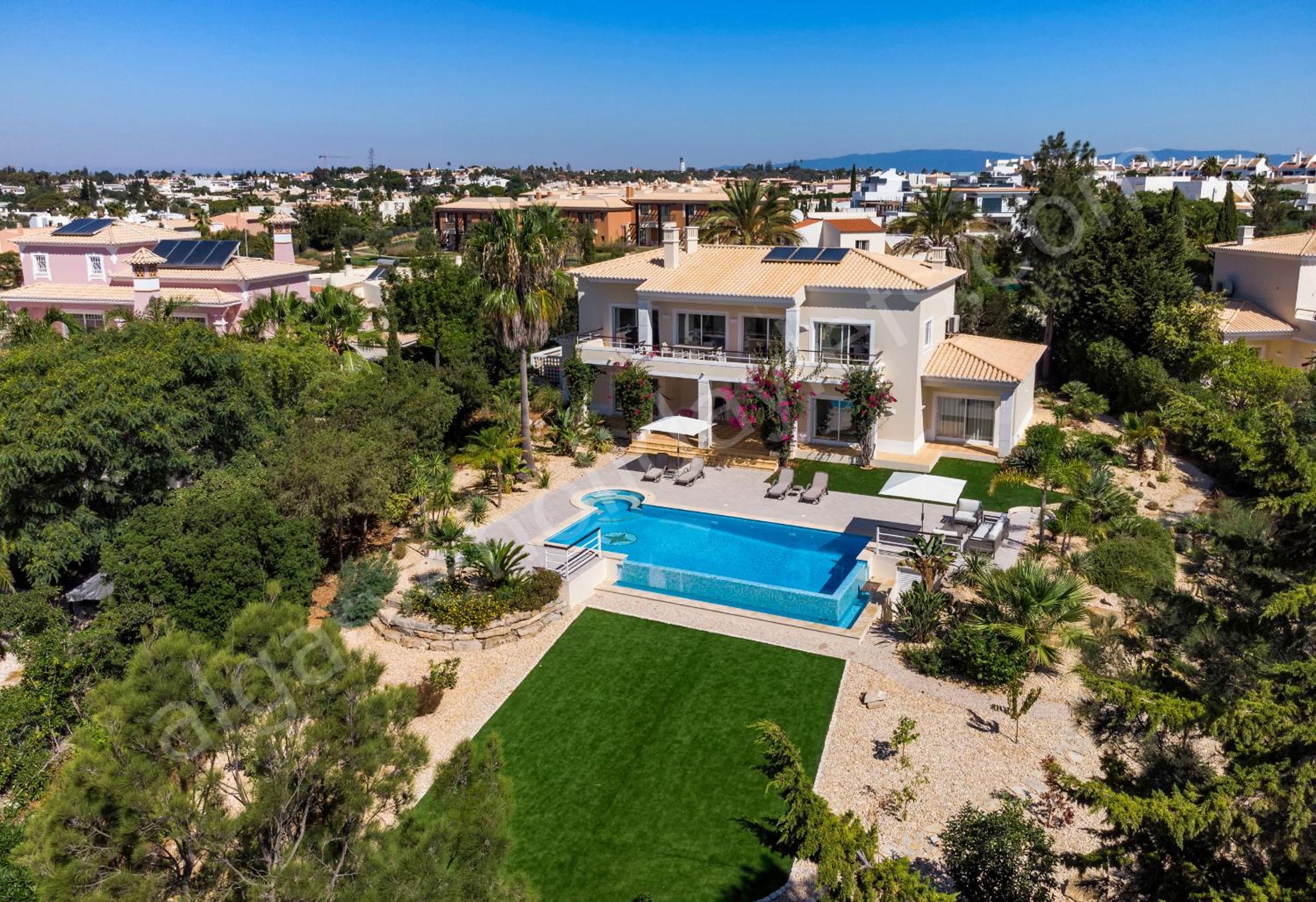 Carvoeiro Vacations - Villa Eden - Property Image 10