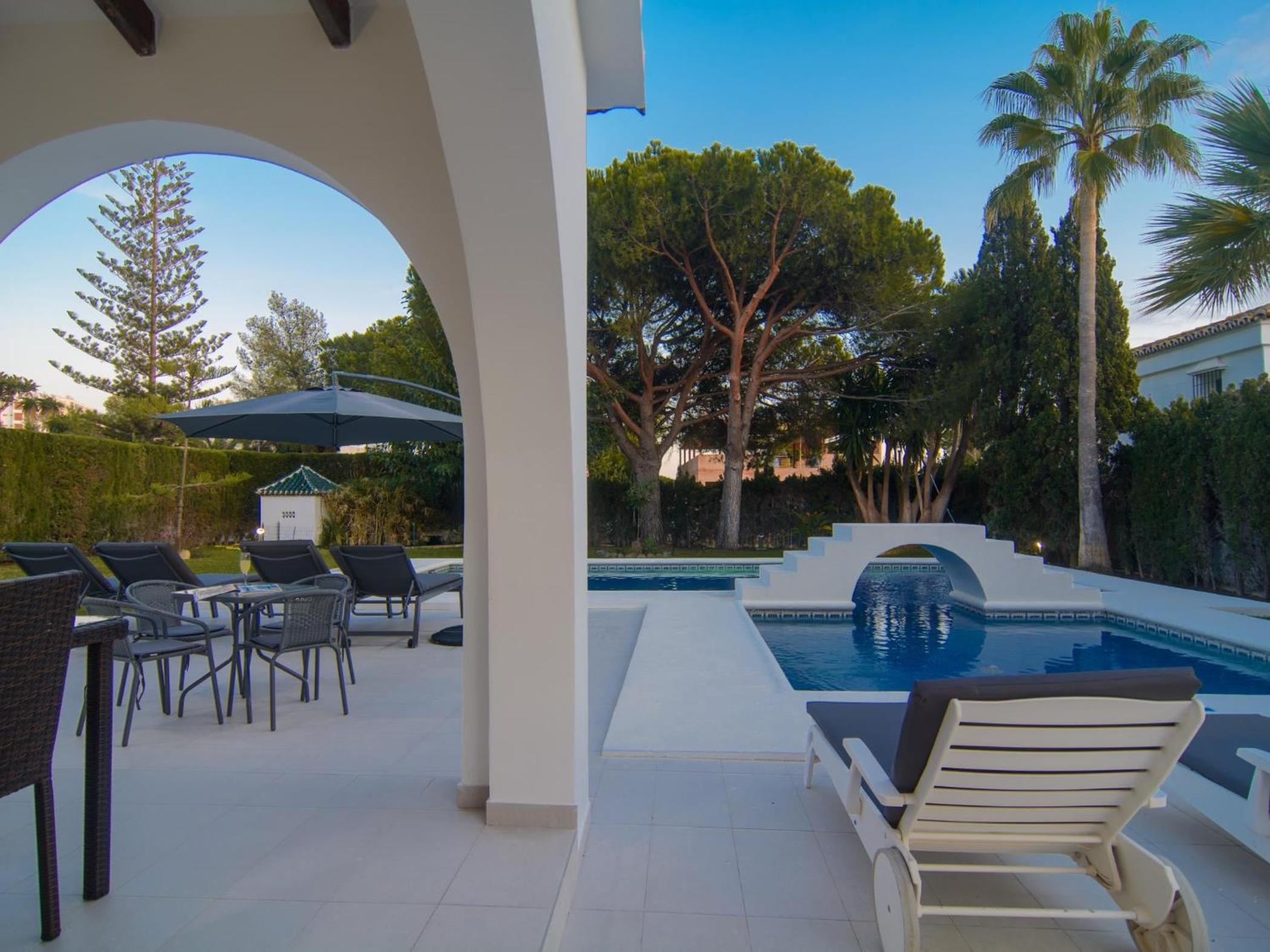 Las Chapas Playa refurbished beach villa