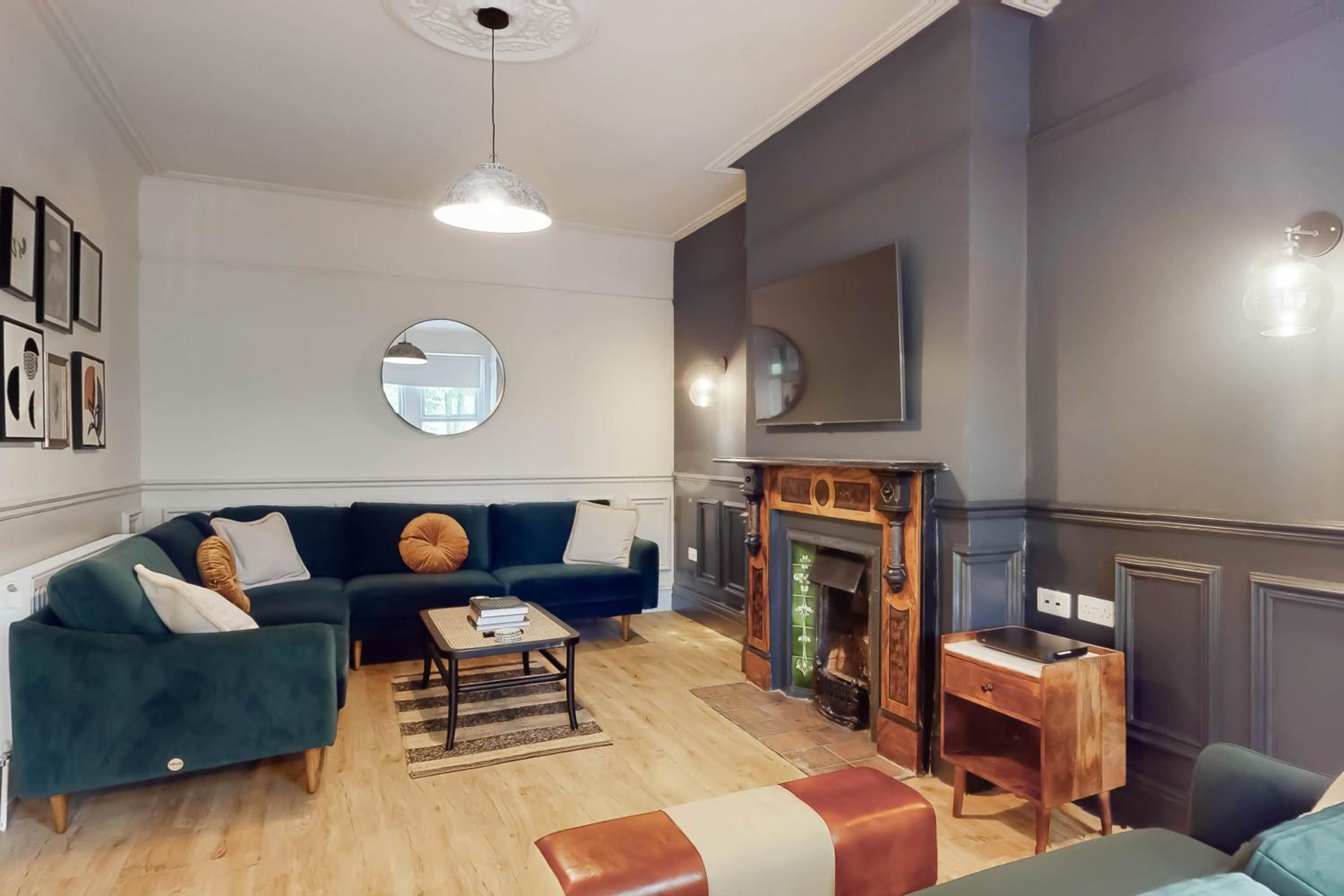 Lancefield House - Air Host & Stay - 5 Bedroom Sleeps 15