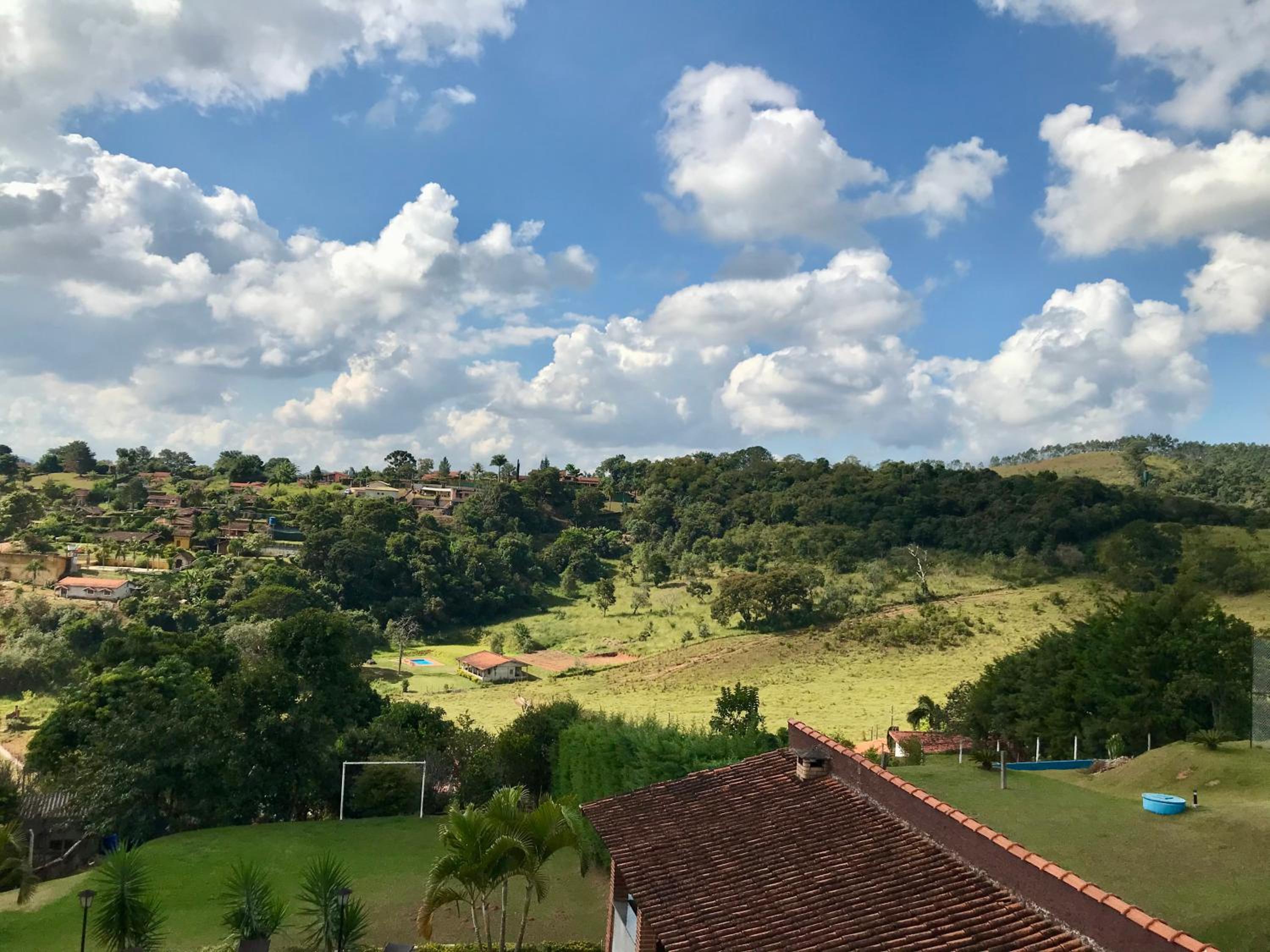 CHACARA EM COND FECHADO WI FI AR CONDICIONADO PISCINA e SPA AQUECIDOS